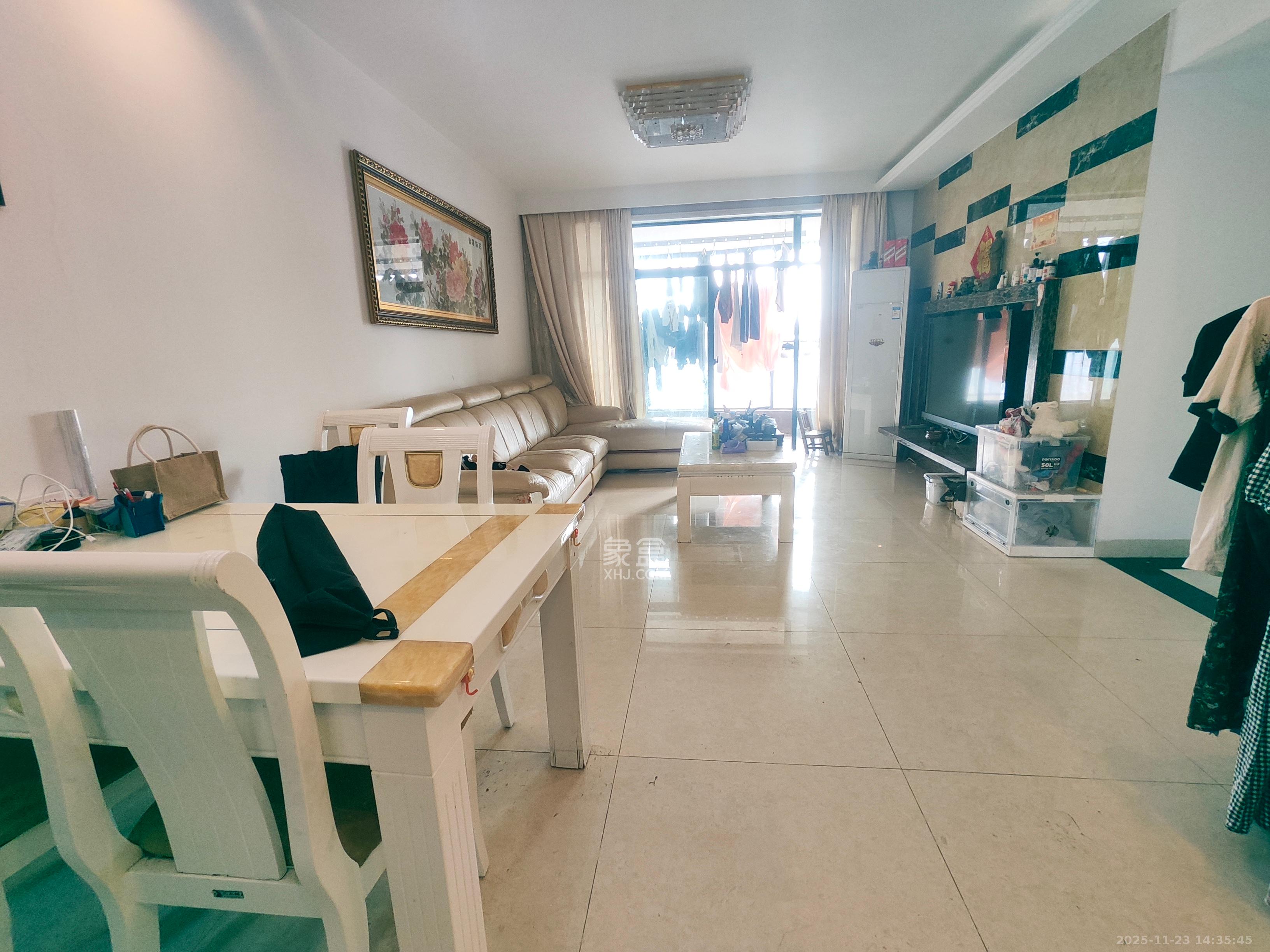 融圣国际  3室1厅2卫    3600.0元/月