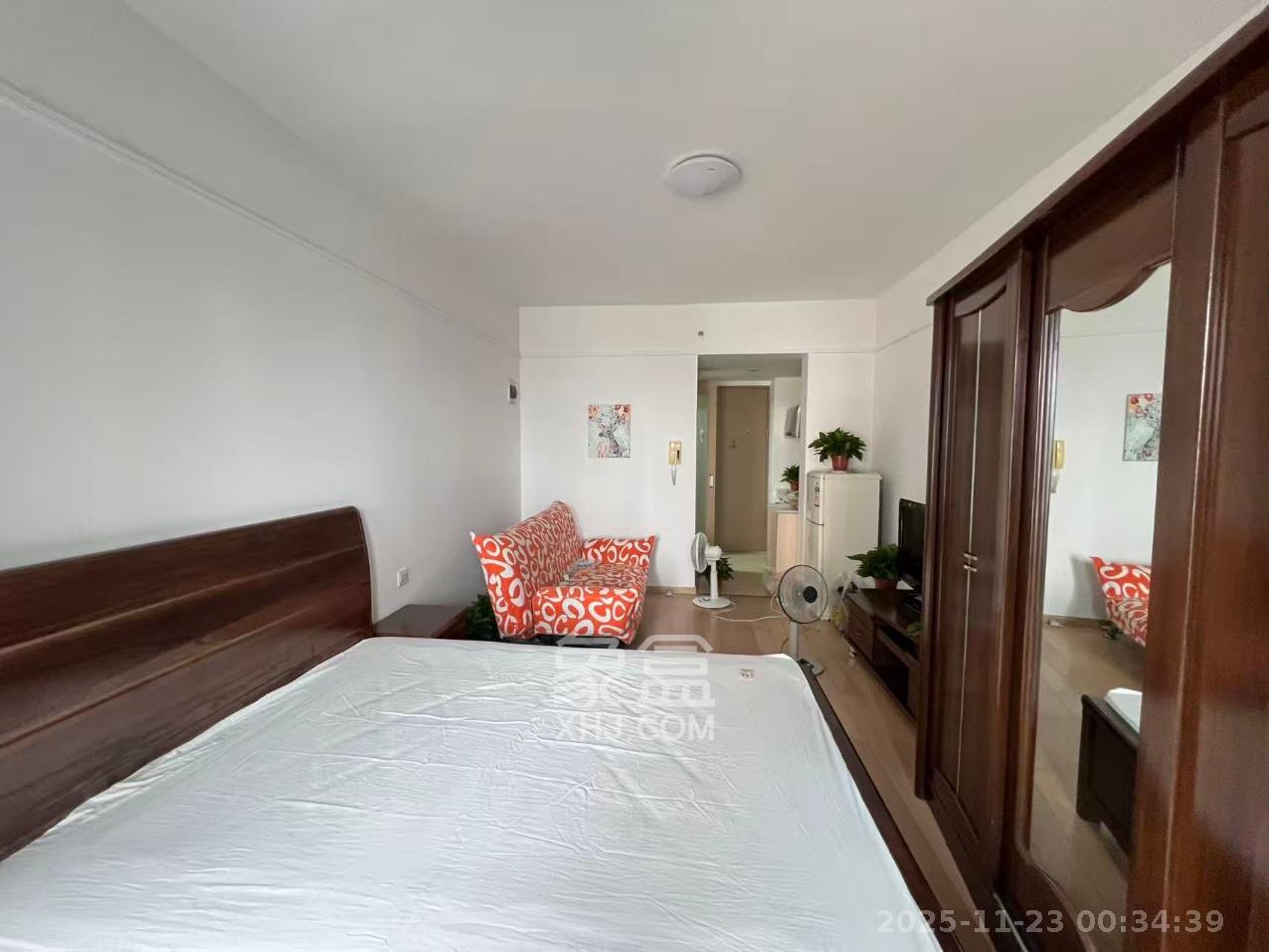 万科金色家园 1室1厅1卫 1300.0元/月 万科金色家园 1室1厅1卫 1300.0元/月室内图