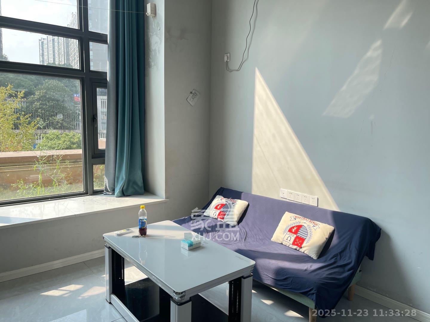 恒大上林苑  1室1厅1卫    1400.0元/月室内图1