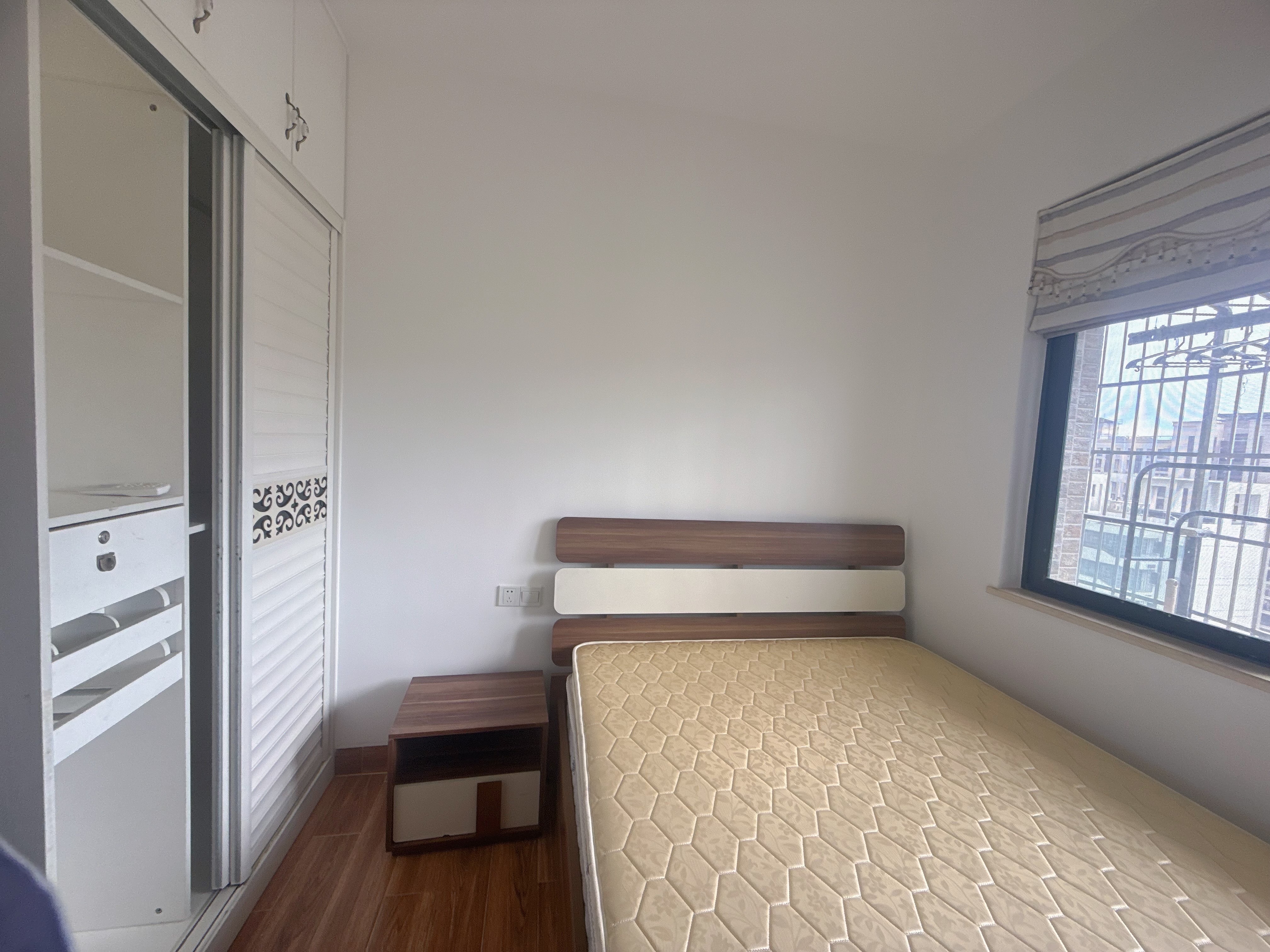 新城吾悦广场  3室2厅1卫    3000.0元/月室内图