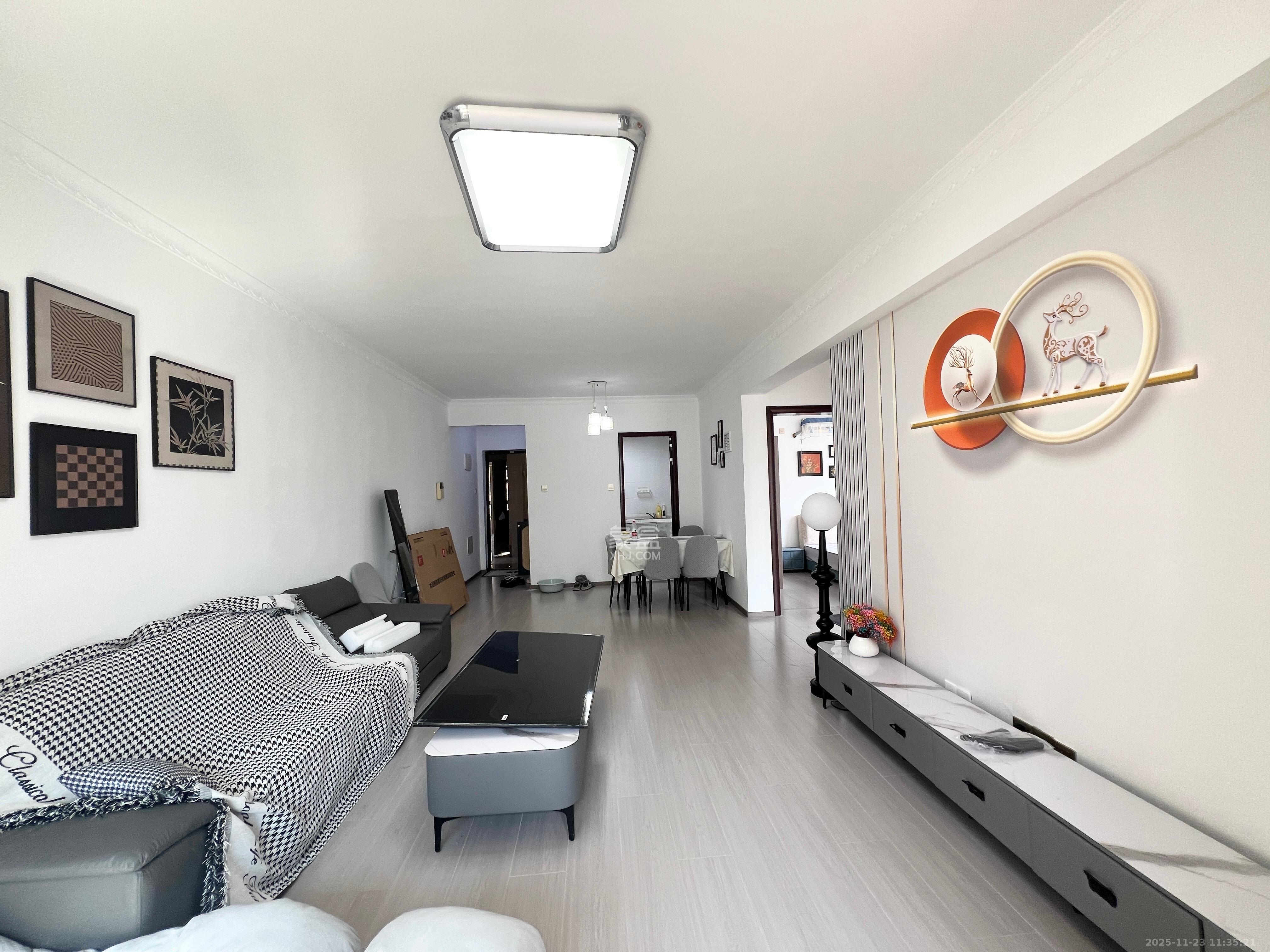 华润凤凰城三期 2室1厅1卫 2100.0元/月 华润凤凰城三期 2室1厅1卫 2100.0元/月室内图