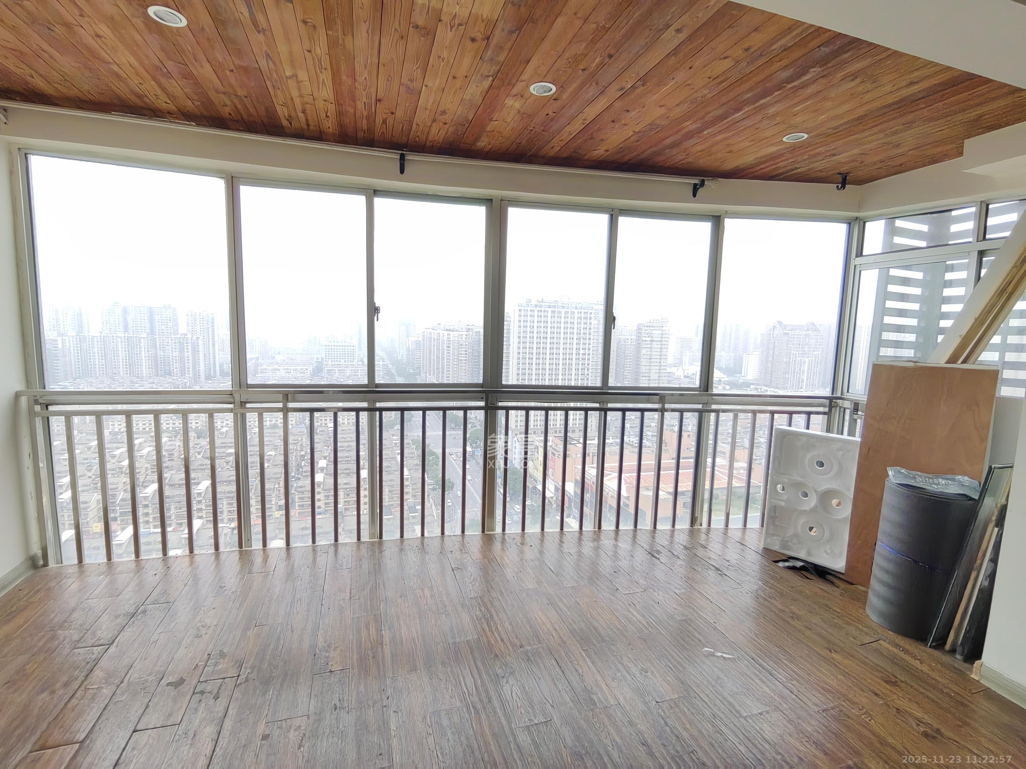 高桥现代商贸城 4室2厅1卫 3800.0元/月 高桥现代商贸城 4室2厅1卫 3800.0元/月室内图