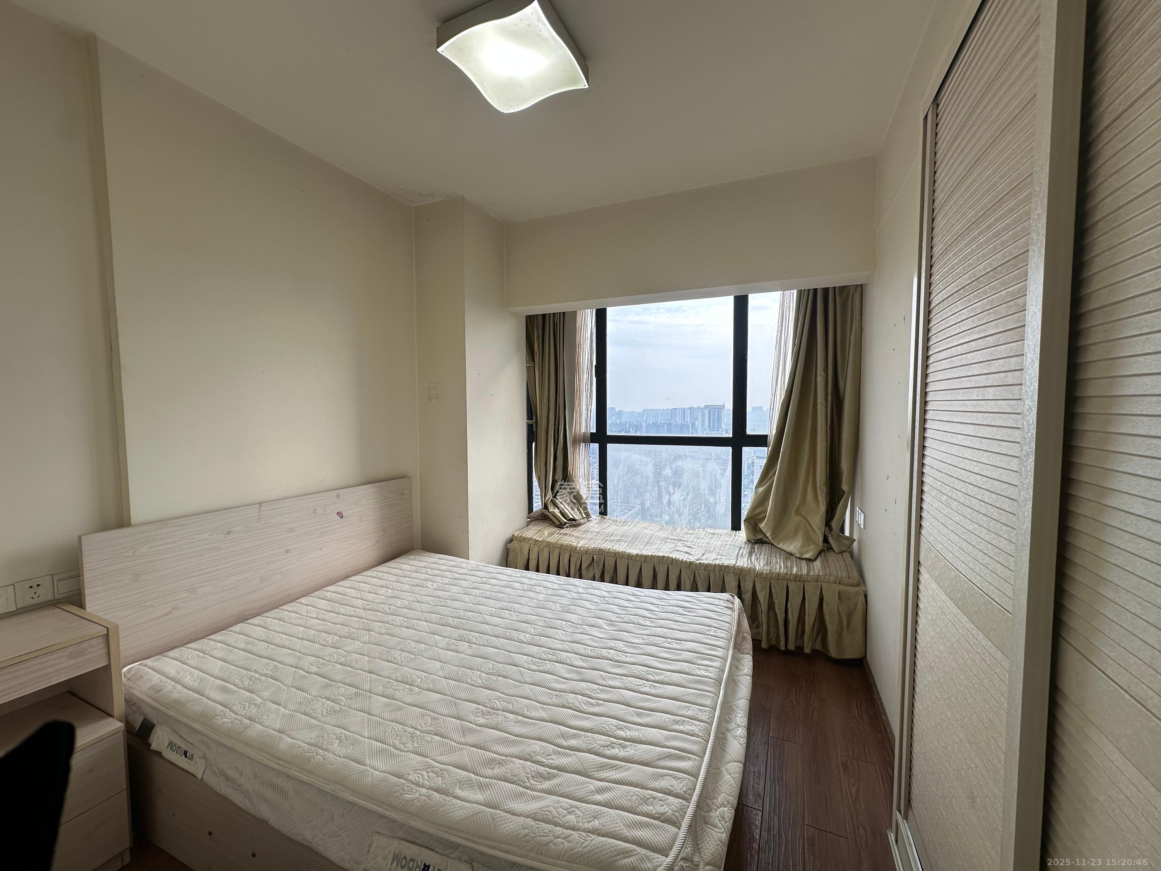 云鼎公馆  2室2厅1卫    2500.0元/月室内图