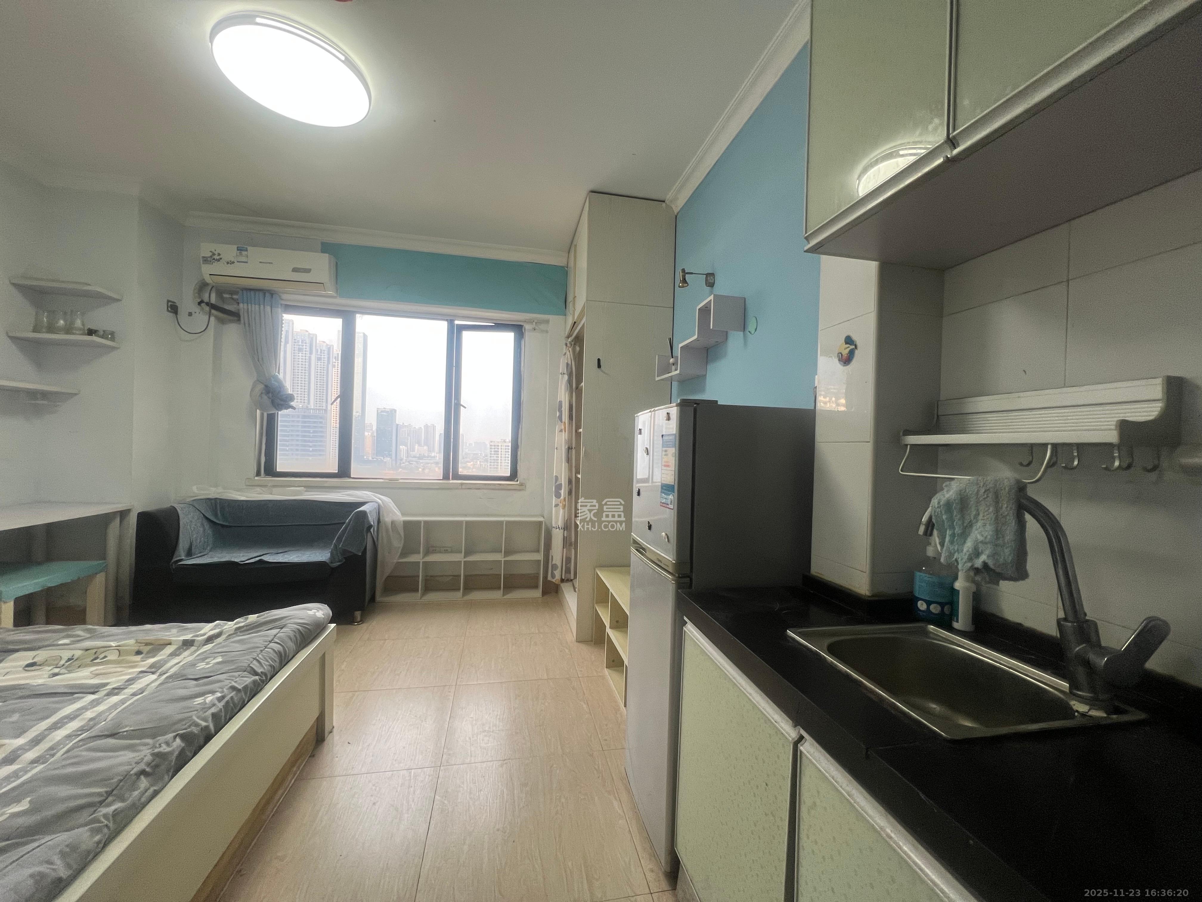 观园国际公寓  1室0厅1卫    1400.0元/月