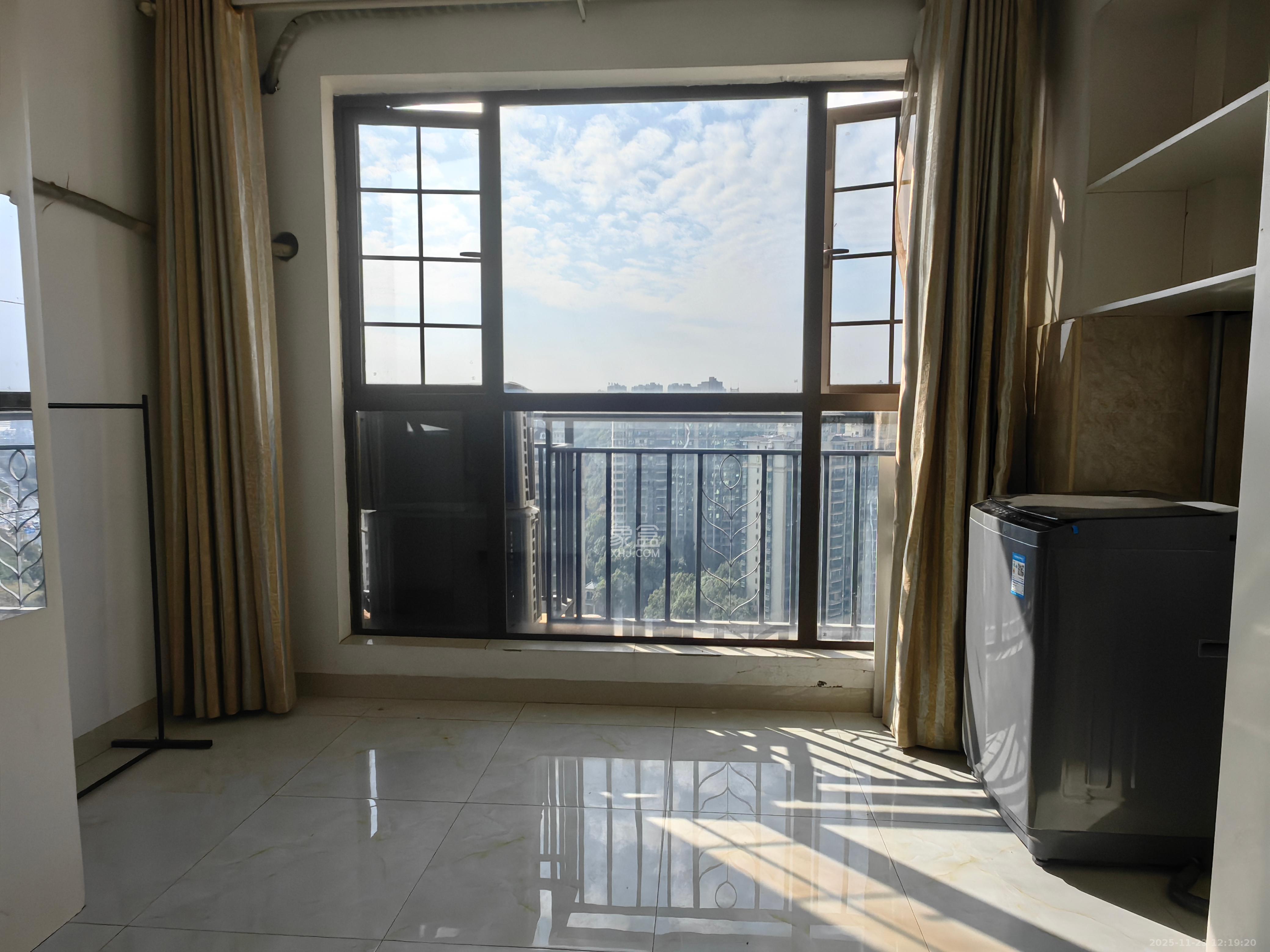 宏聚地中海 2室2厅2卫 1600.0元/月 宏聚地中海 2室2厅2卫 1600.0元/月室内图