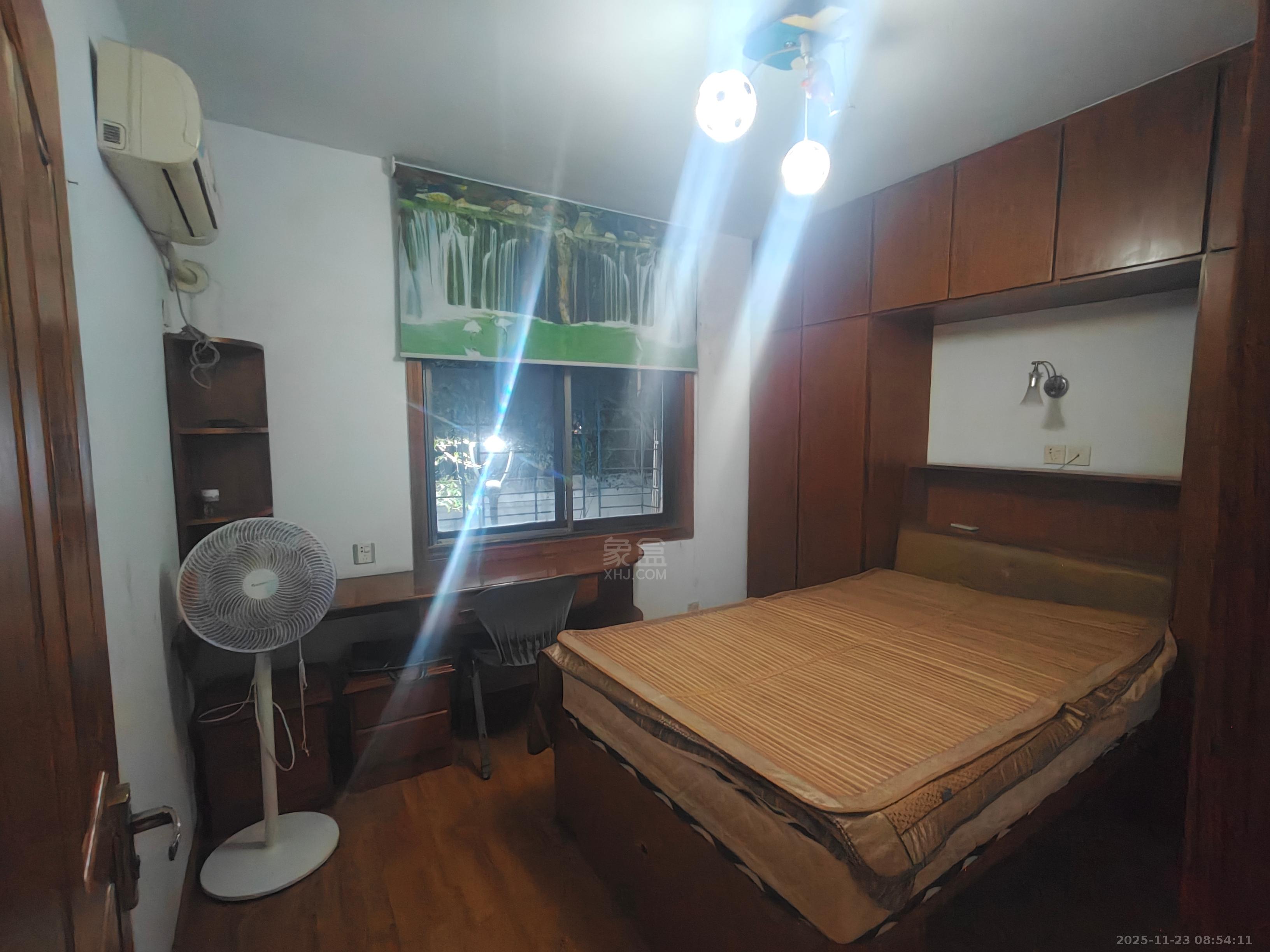 泰华二村 3室2厅2卫 1200.0元/月 泰华二村 3室2厅2卫 1200.0元/月室内图