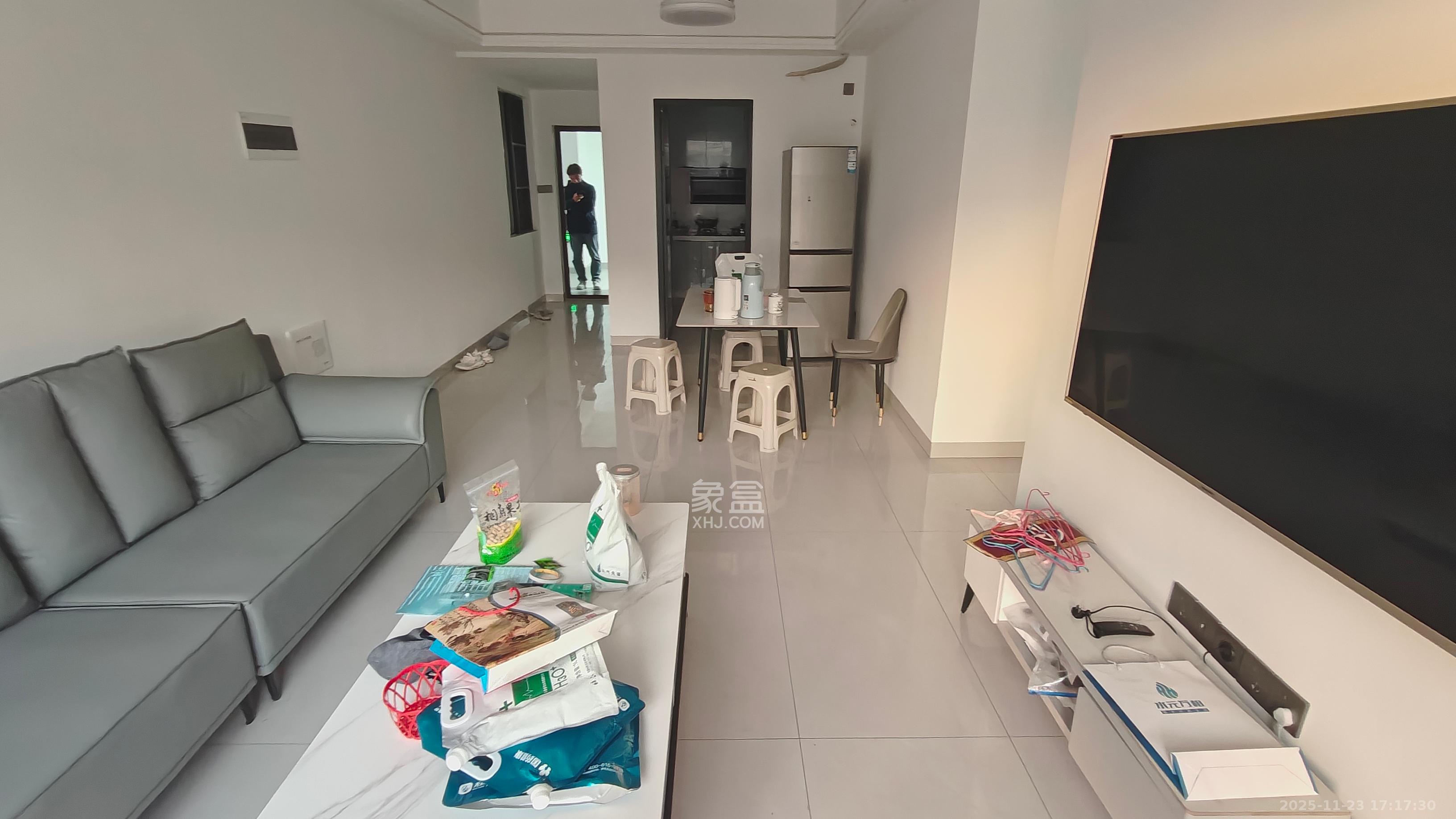 莲馨苑 3室1厅1卫 2700.0元/月 莲馨苑 3室1厅1卫 2700.0元/月室内图