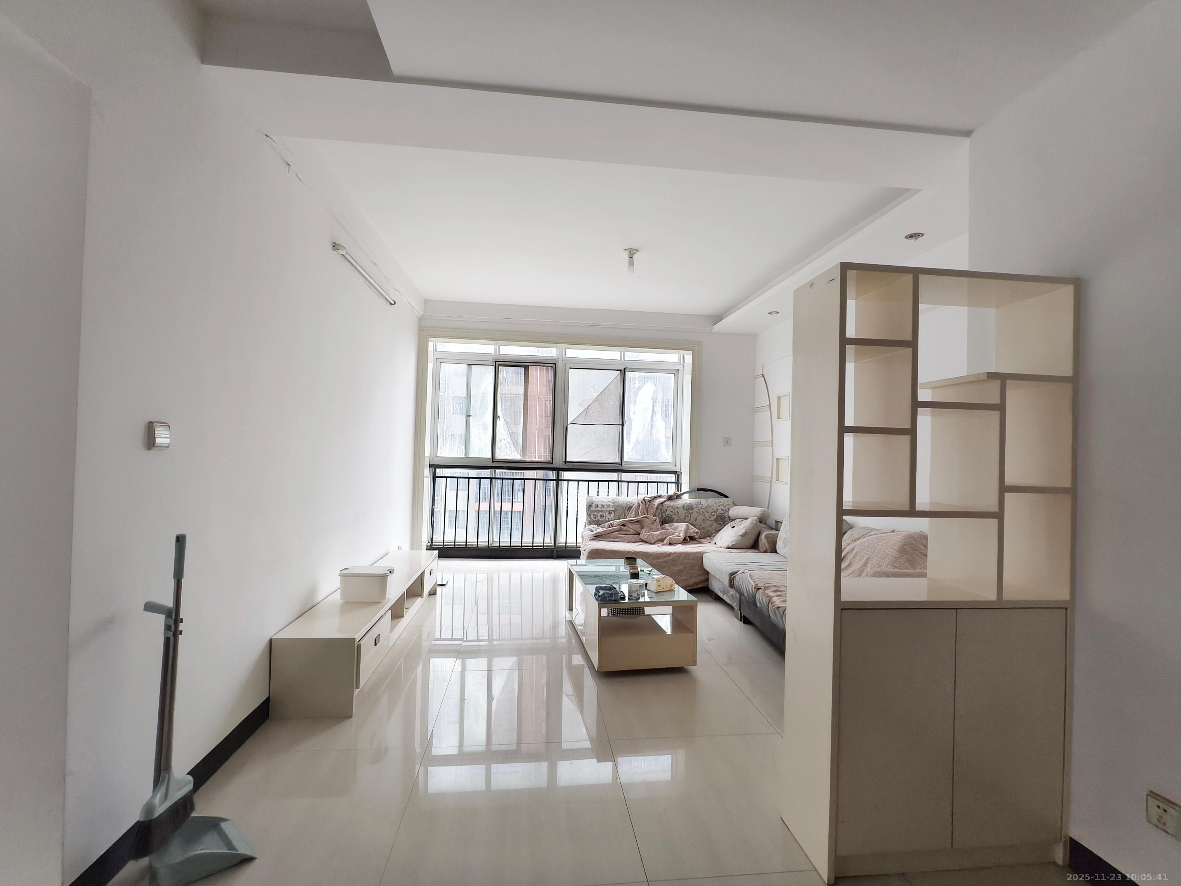 楚天世纪城东苑  2室2厅1卫    1500.0元/月室内图1