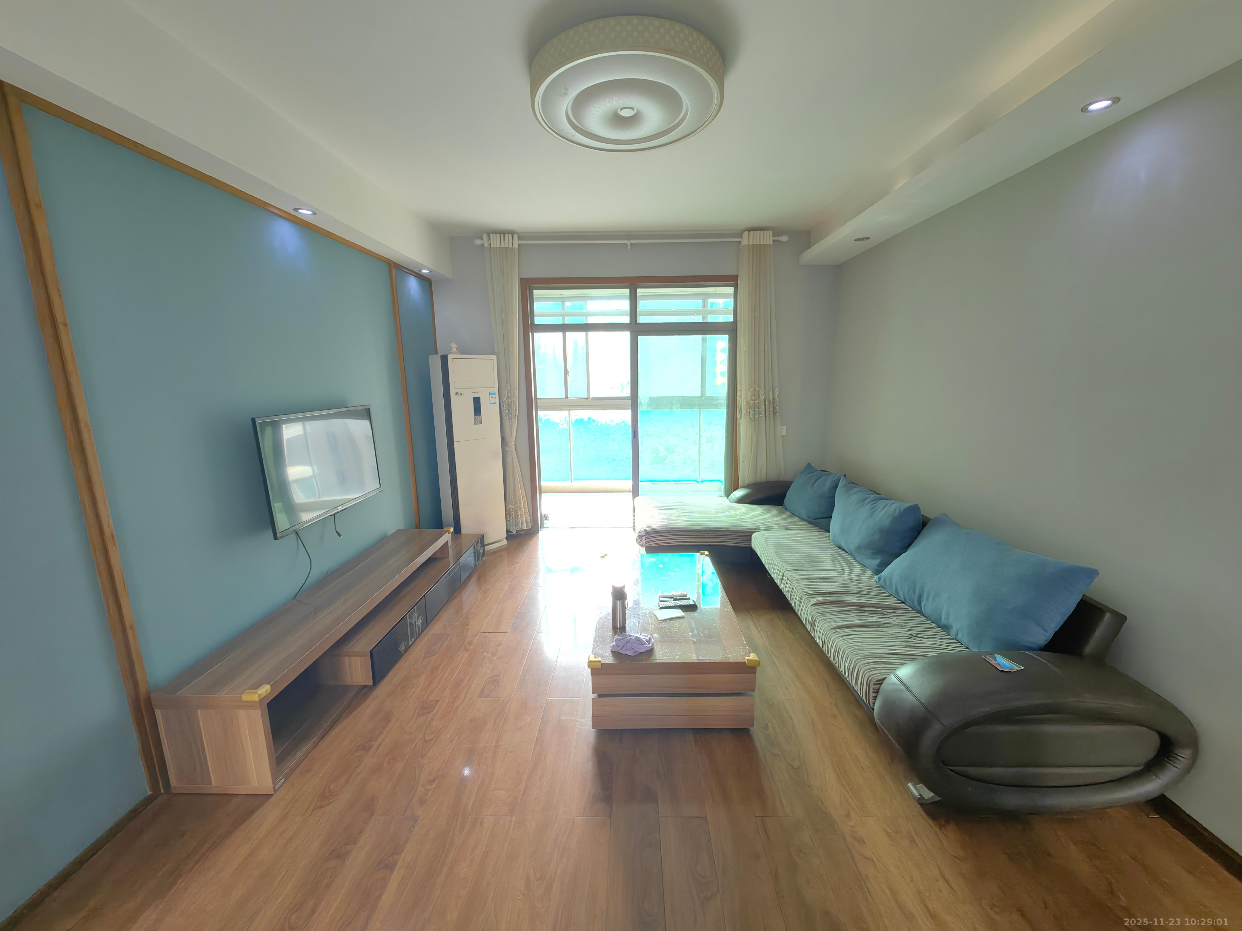 新城新世界一二三期 3室2厅1卫 2800.0元/月 新城新世界一二三期 3室2厅1卫 2800.0元/月室内图