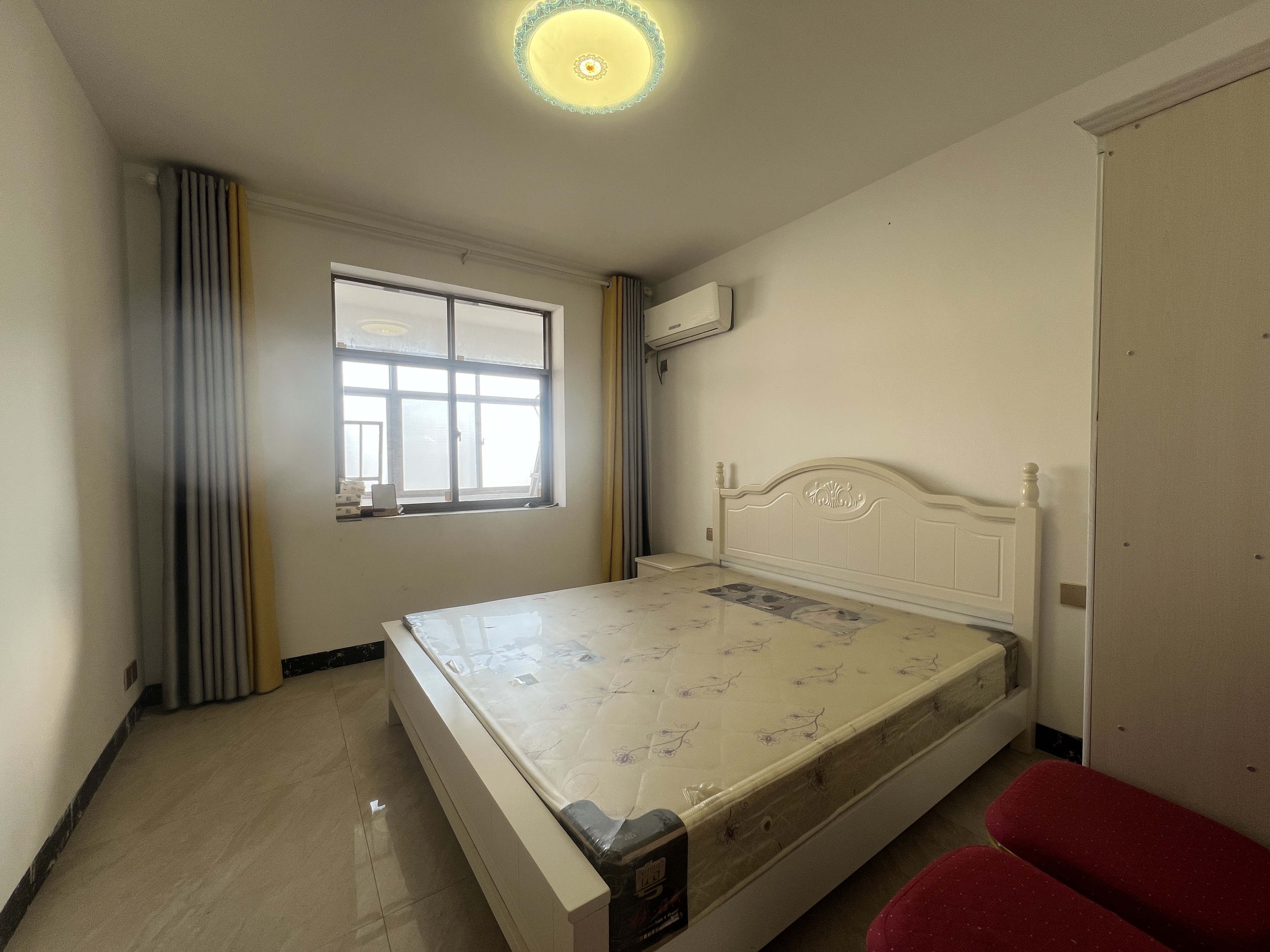 人民路散盘 1室0厅0卫 1500.0元/月 人民路散盘 1室0厅0卫 1500.0元/月室内图