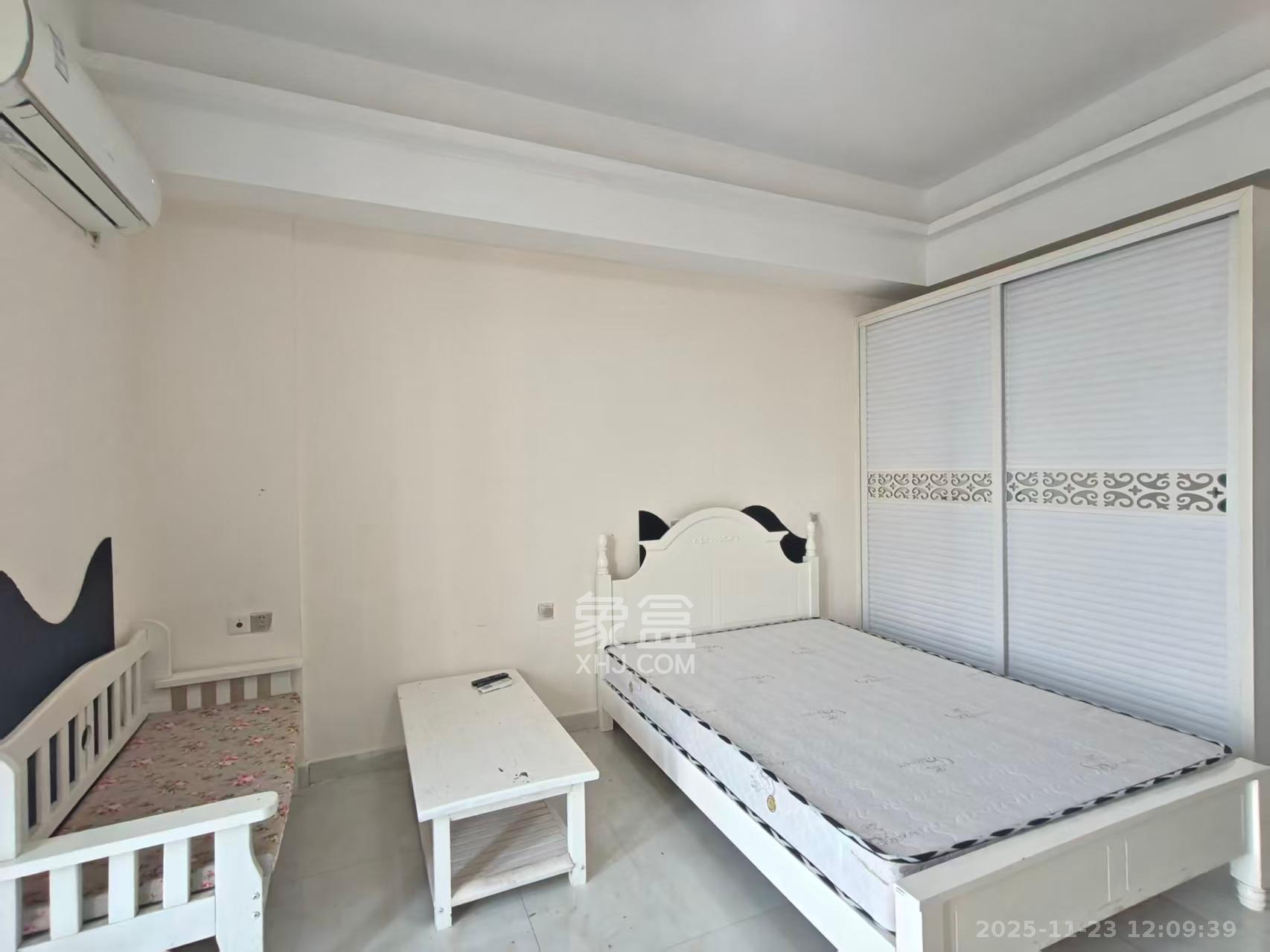 新世界广场 1室1厅1卫 1300.0元/月 新世界广场 1室1厅1卫 1300.0元/月室内图