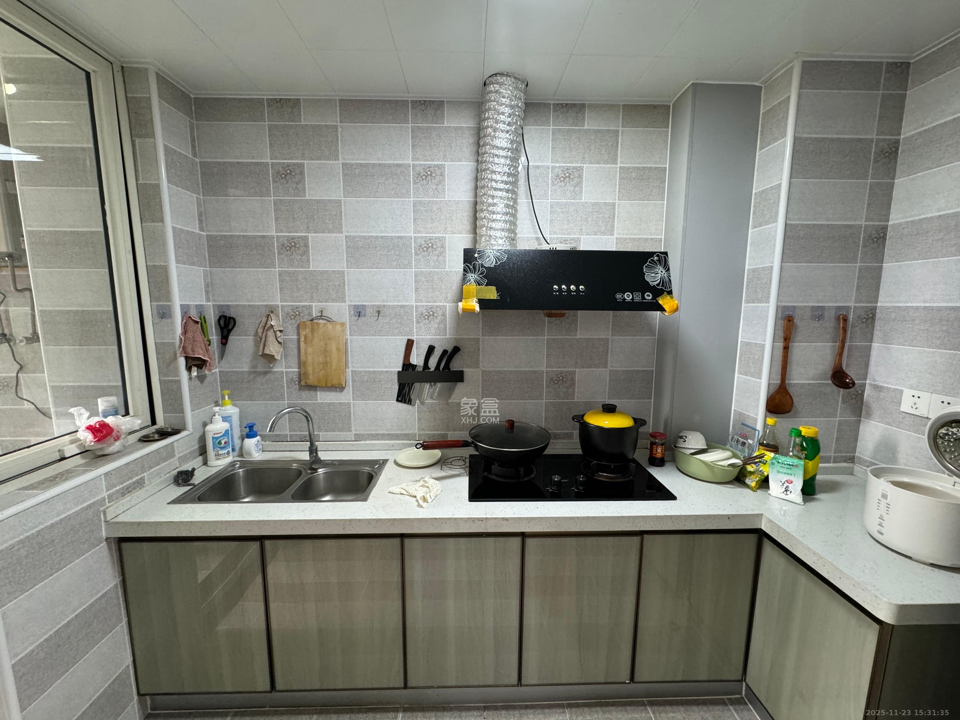 北辰三角洲E5区 1室2厅1卫 3300.0元/月 北辰三角洲E5区 1室2厅1卫 3300.0元/月室内图