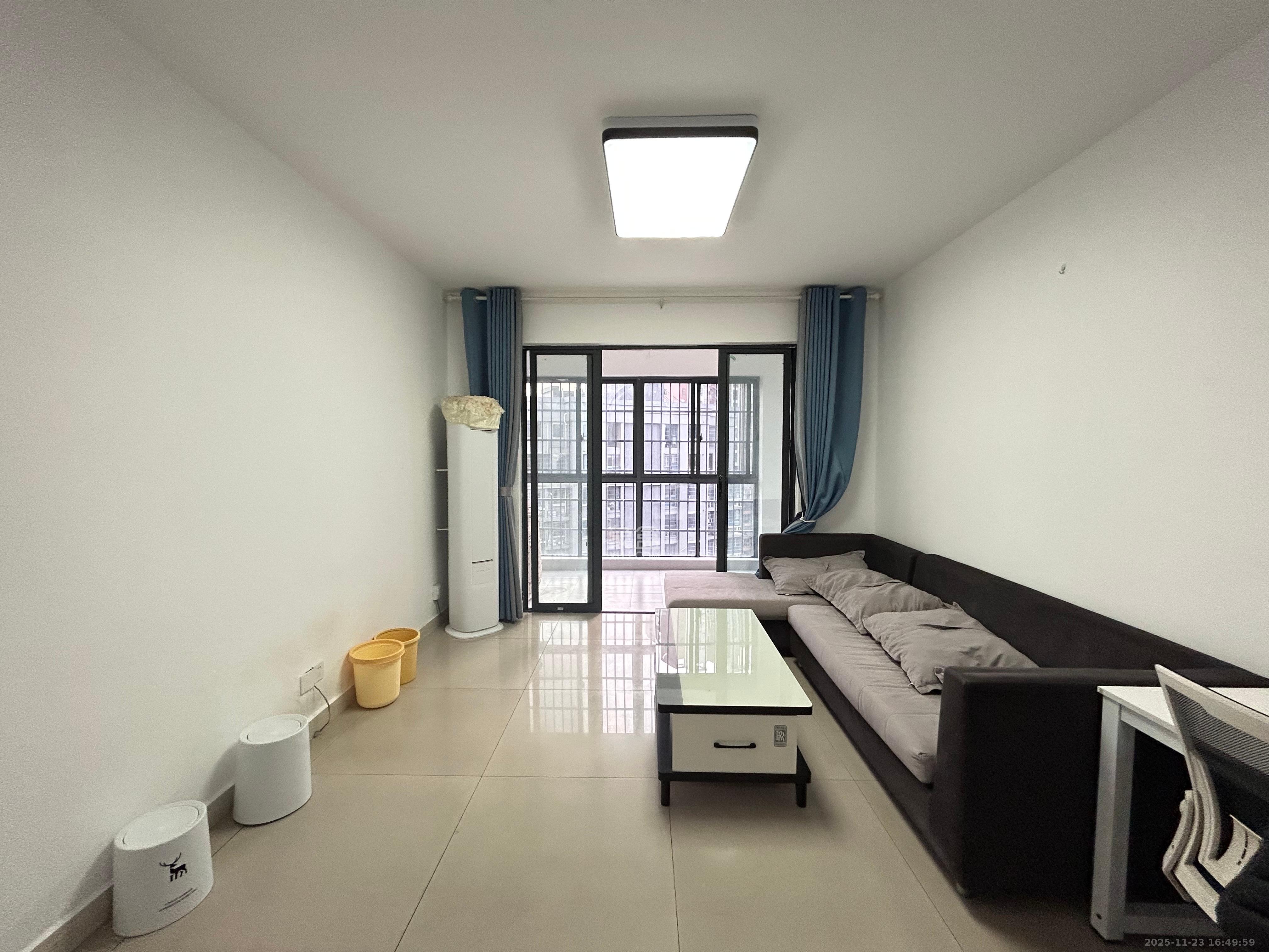 丰源国际 2室2厅1卫 1600.0元/月 丰源国际 2室2厅1卫 1600.0元/月室内图