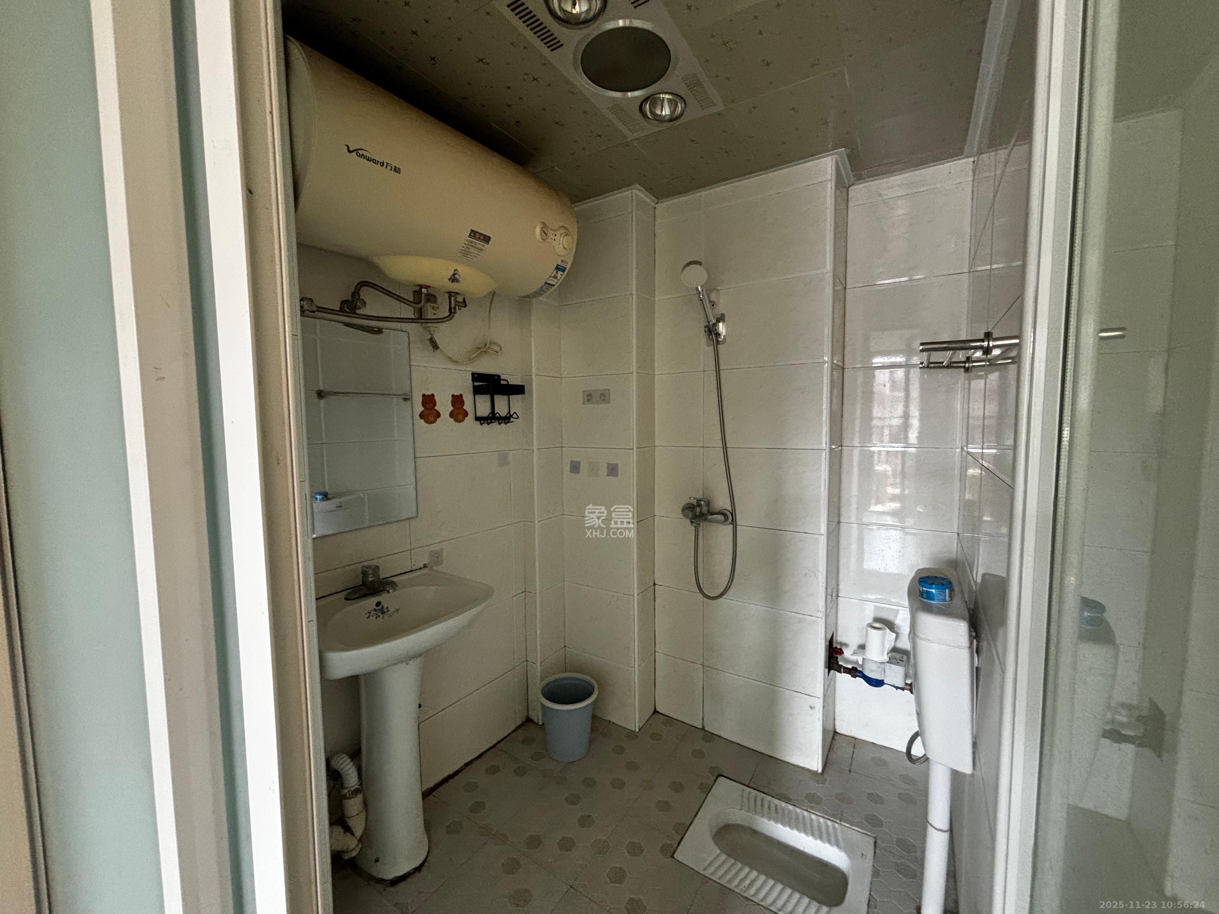 中建芙蓉工社 1室1厅1卫 1200.0元/月 中建芙蓉工社 1室1厅1卫 1200.0元/月室内图