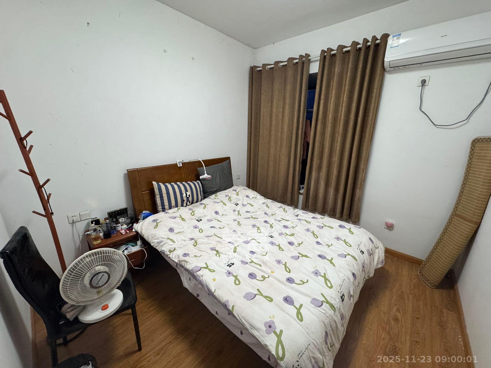 德茂公寓  1室2厅1卫    1600.0元/月室内图