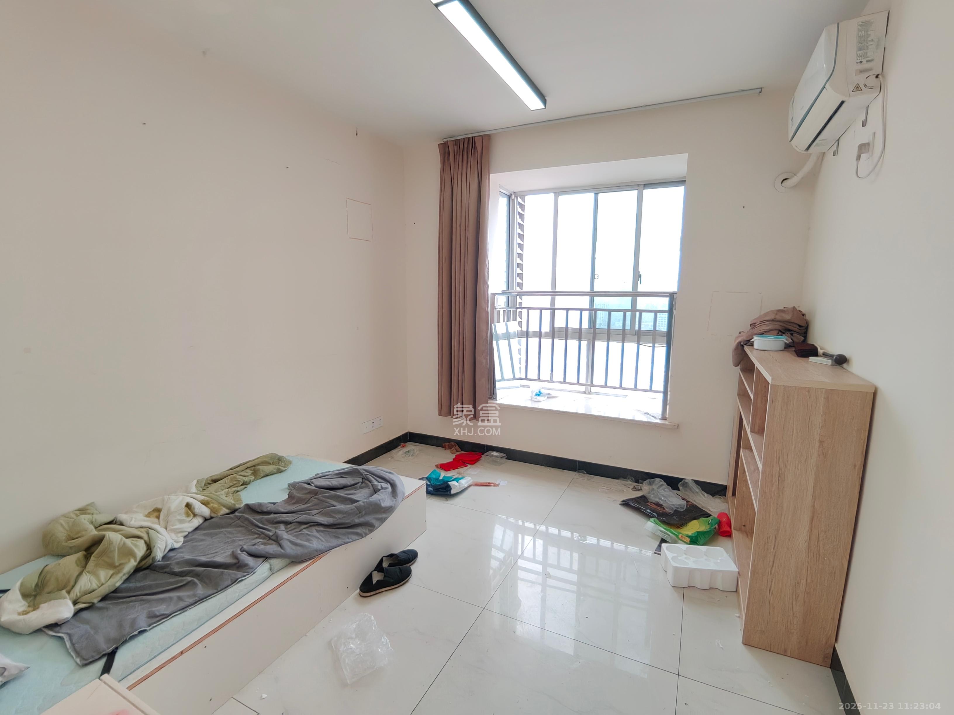 高桥现代商贸城 4室2厅1卫 3800.0元/月 高桥现代商贸城 4室2厅1卫 3800.0元/月室内图