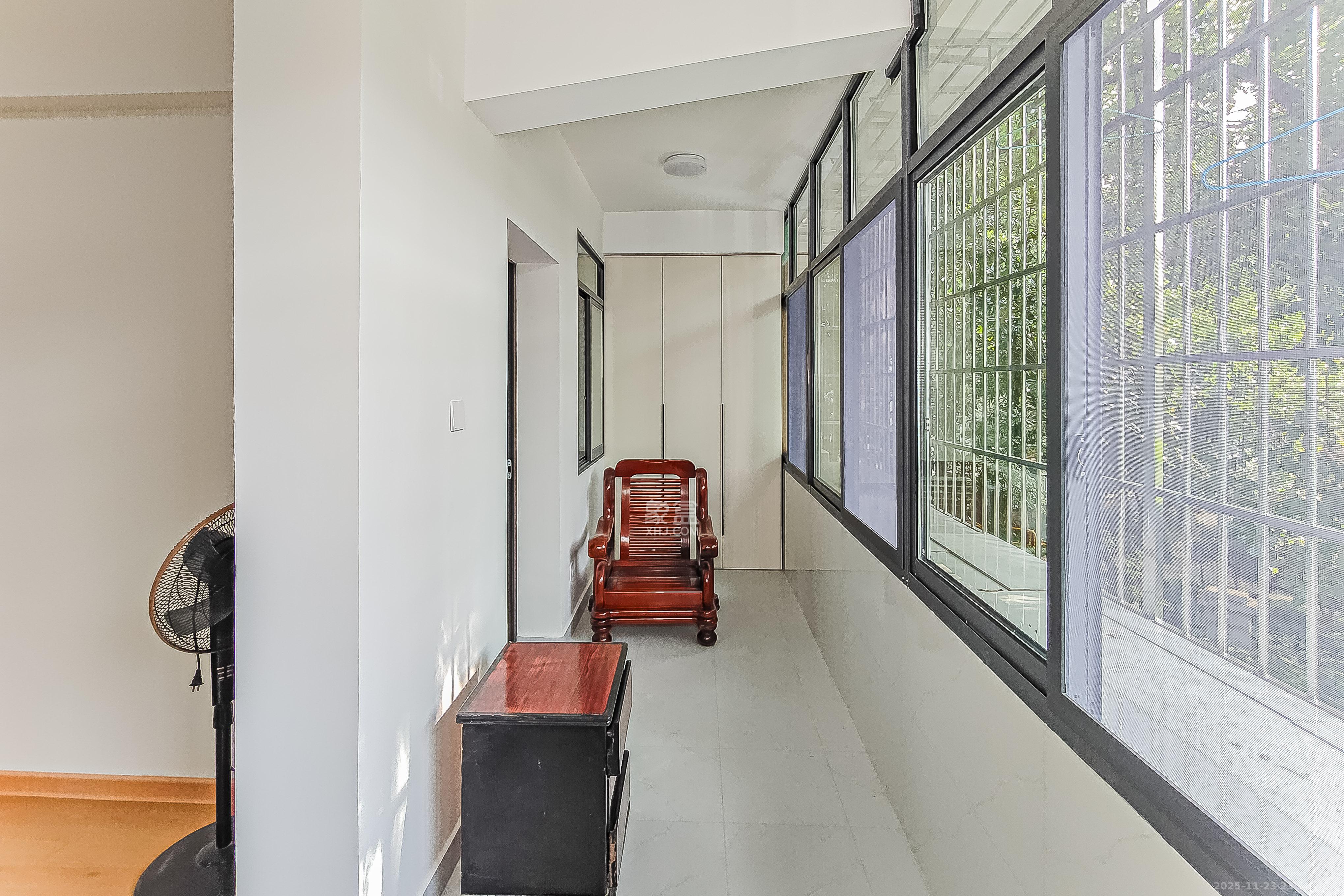 农机宿舍(省农机局大院宿舍) 2室2厅1卫 88.0万 农机宿舍(省农机局大院宿舍) 2室2厅1卫 88.0万阳台