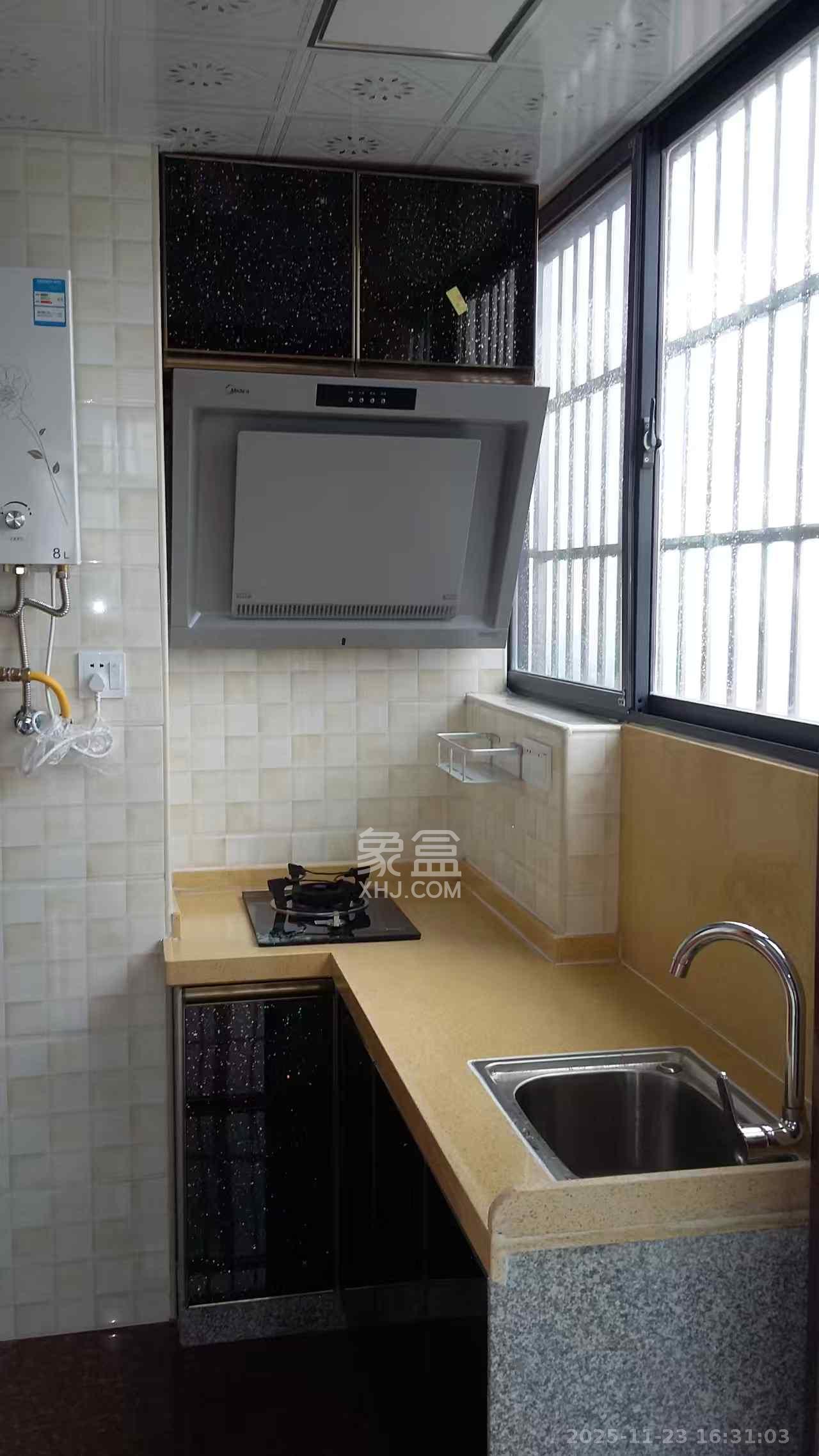 花样年华 1室1厅1卫 1300.0元/月 花样年华 1室1厅1卫 1300.0元/月室内图