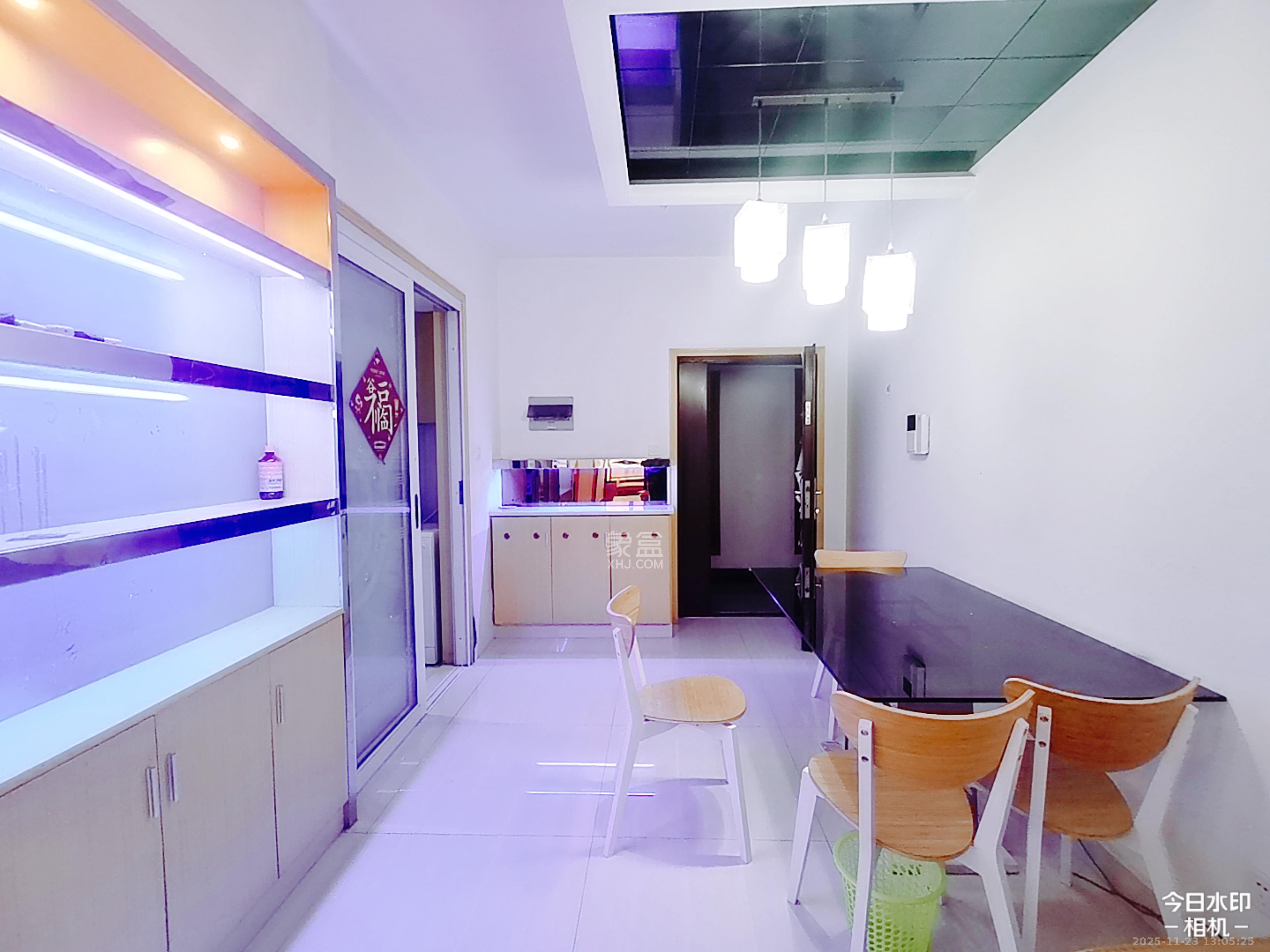 湘府9号  2室1厅1卫    1900.0元/月室内图