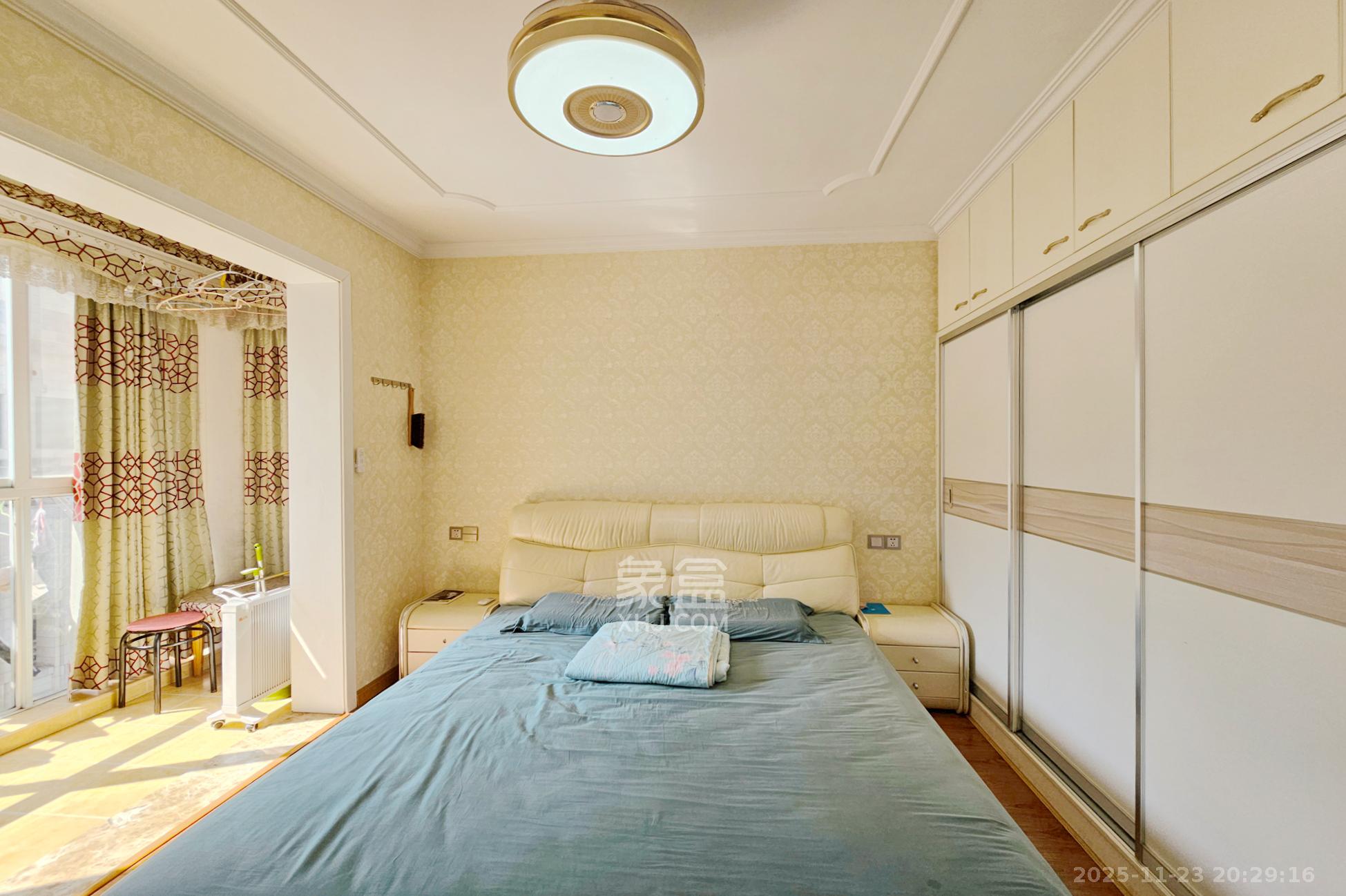 一品嘉庭  1室1厅1卫    2000.0元/月室内图