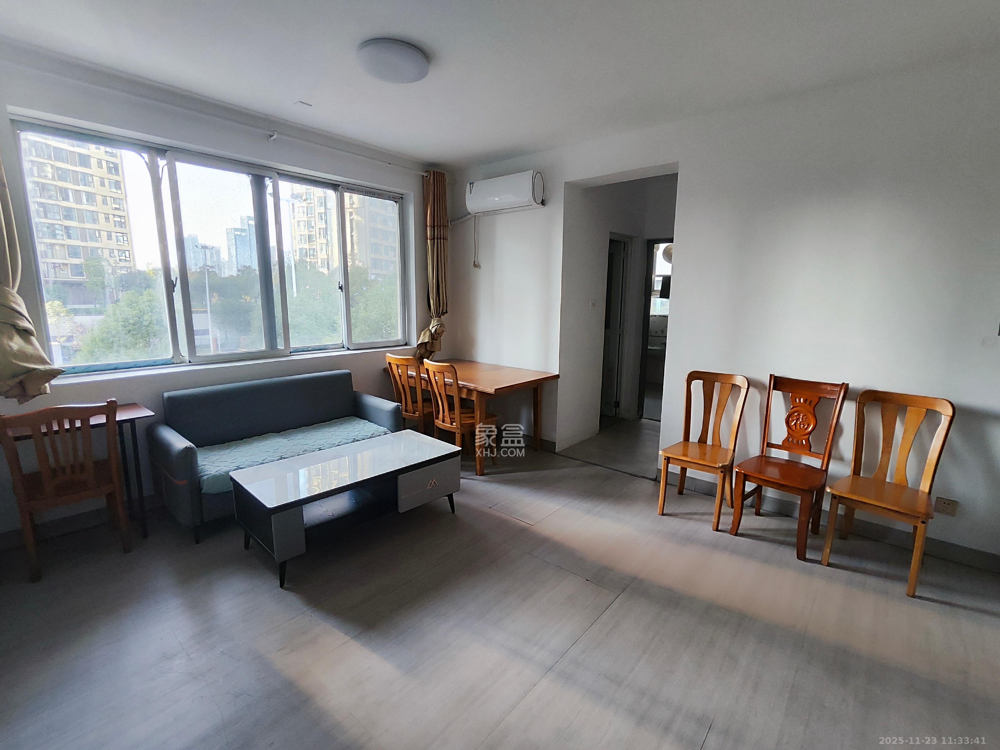 人造板厂宿舍（新河北堤1号）  2室2厅1卫    1900.0元/月室内图1