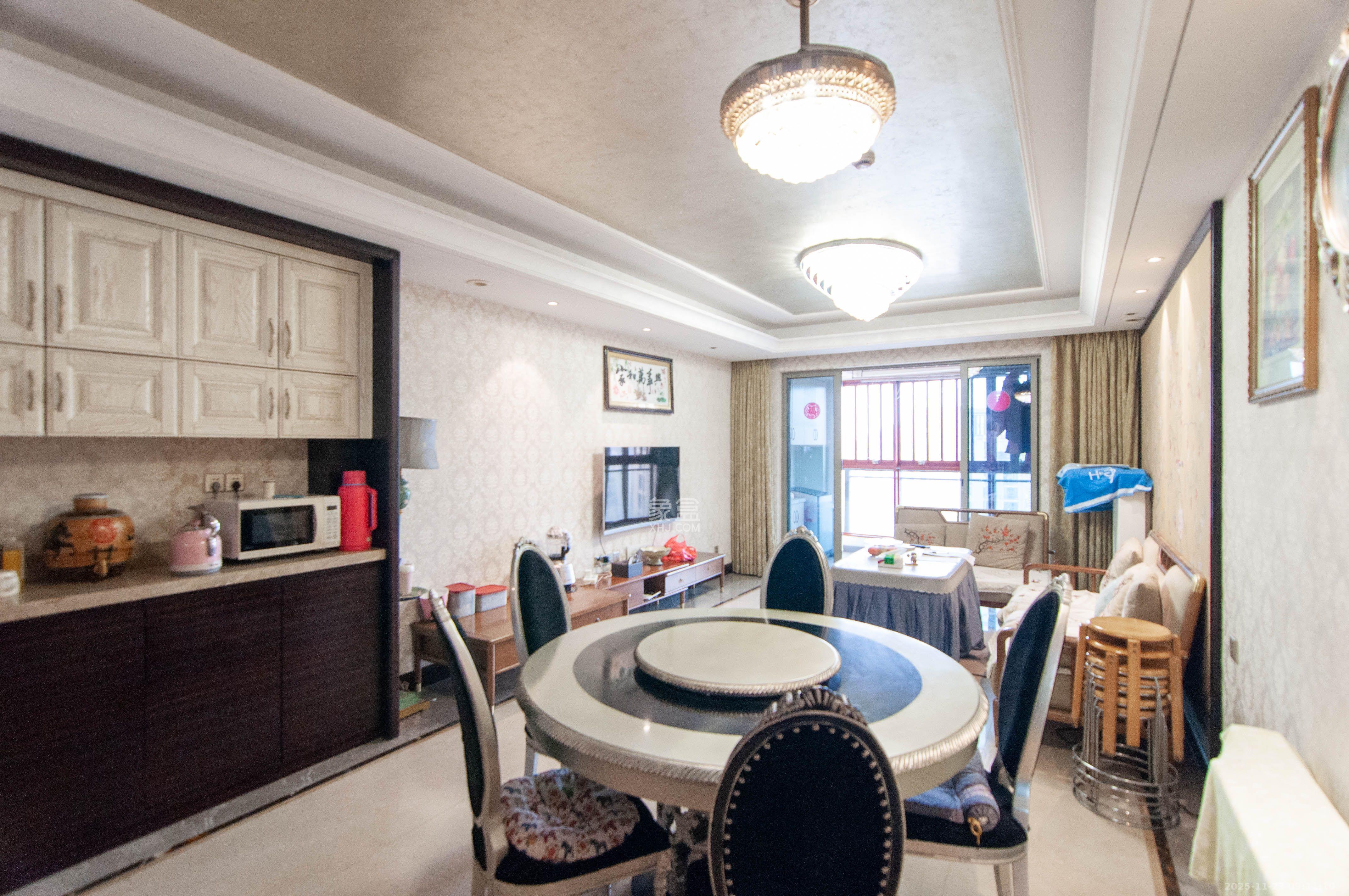 梅溪湖金茂府(金茂广场)(金茂览秀城) 3室2厅2卫 3800.0元/月 梅溪湖金茂府(金茂广场)(金茂览秀城) 3室2厅2卫 3800.0元/月室内图