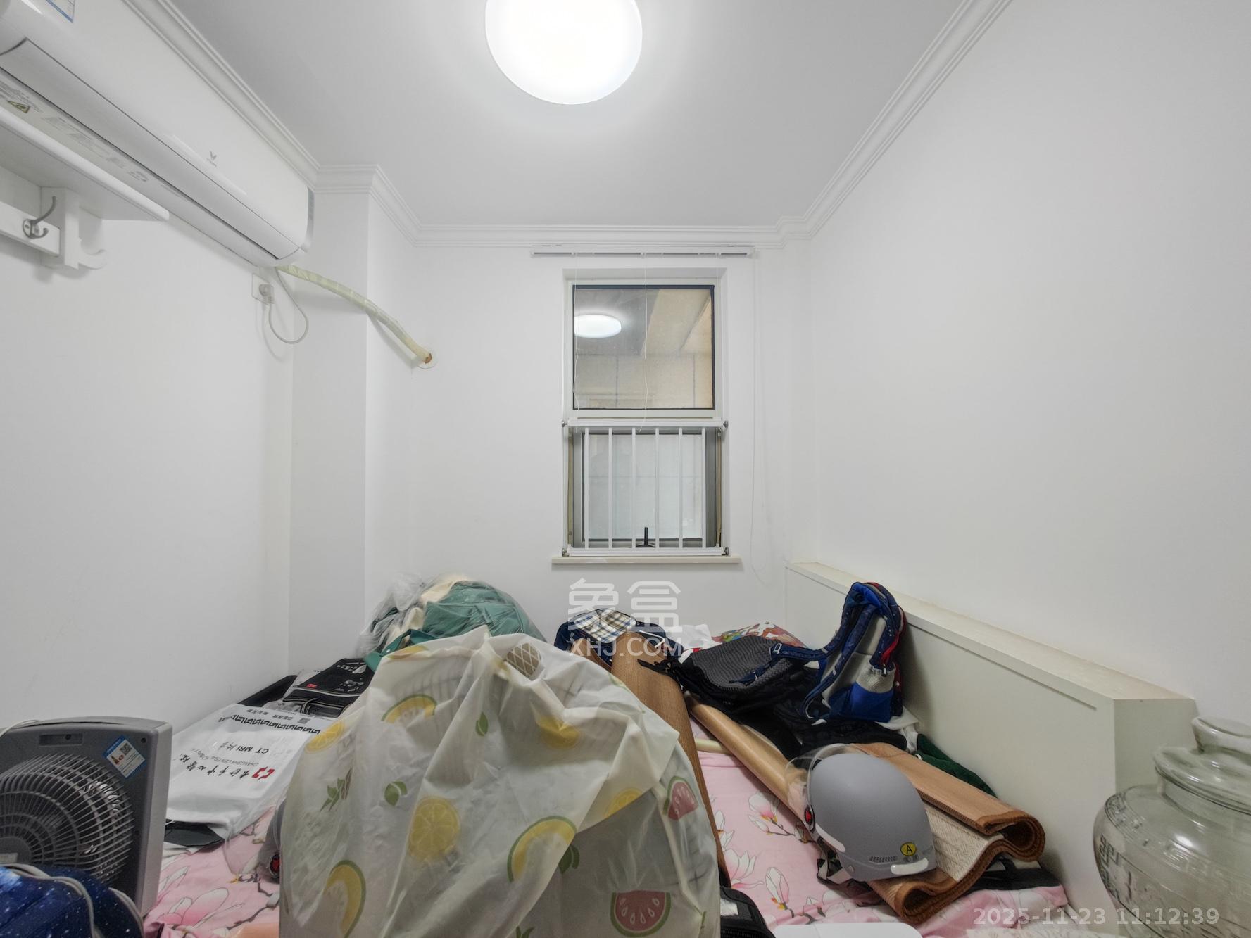 五矿万境水岸一期（万境水岸嘉苑）  3室2厅1卫    78.0万卧室