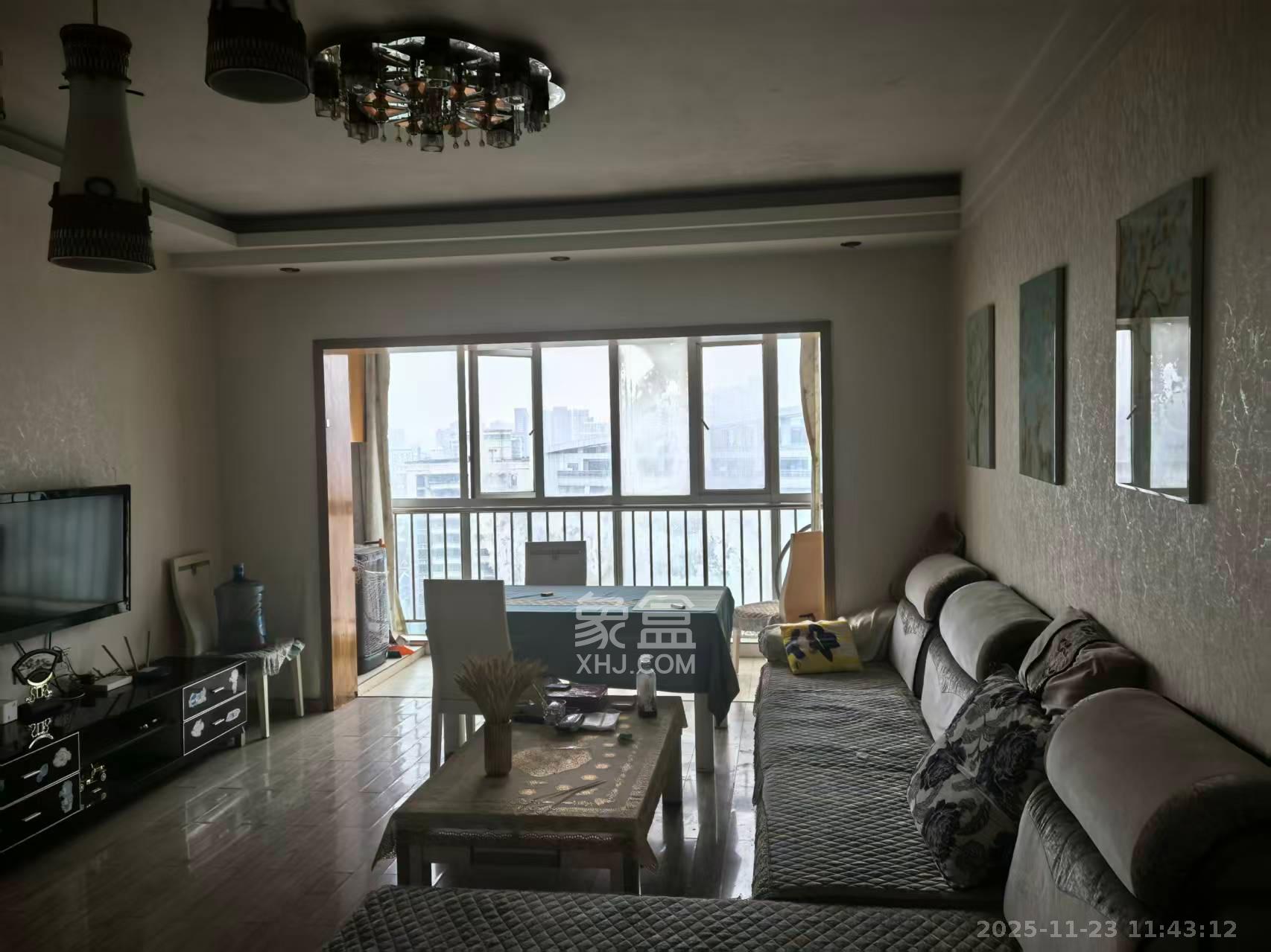 左岸右岸  2室1厅1卫    2400.0元/月