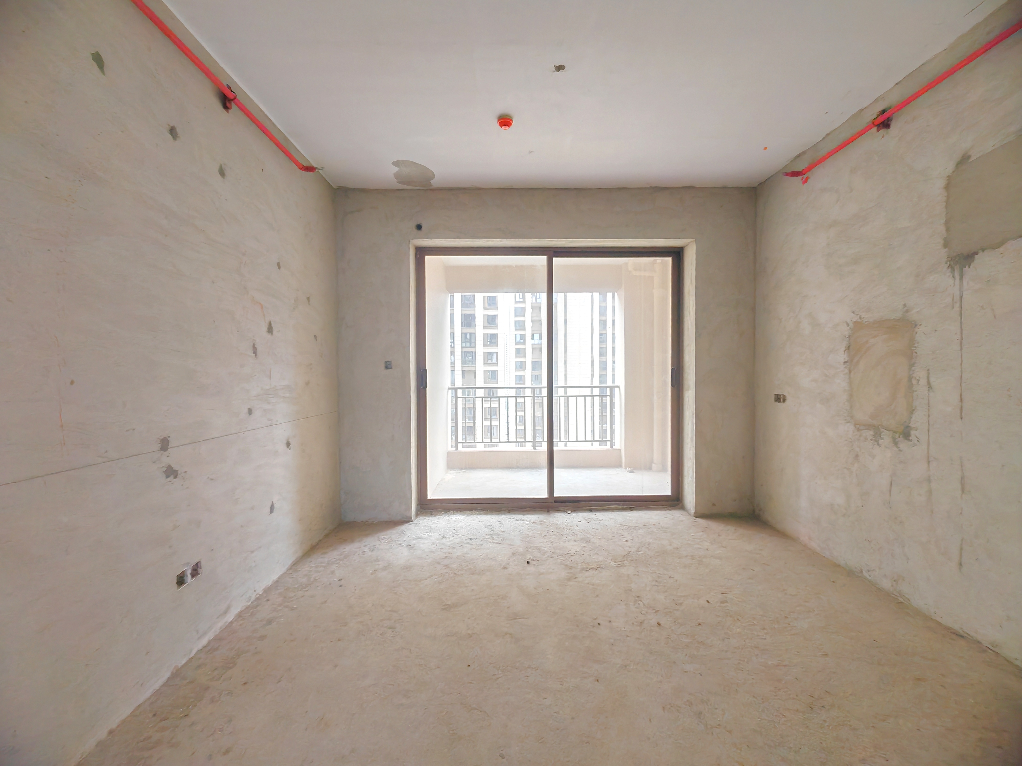 海航豪庭南苑 4室2厅3卫 380.0万 海航豪庭南苑 4室2厅3卫 380.0万客厅