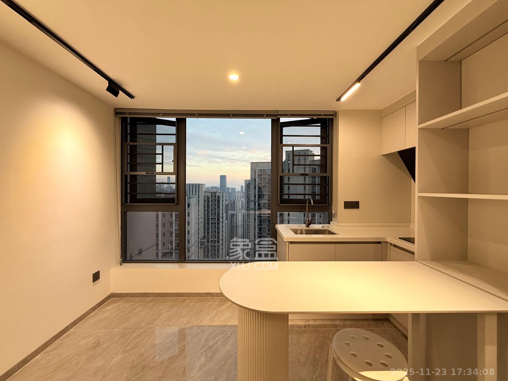 卓越中寰 2室1厅1卫 2700.0元/月 卓越中寰 2室1厅1卫 2700.0元/月室内图