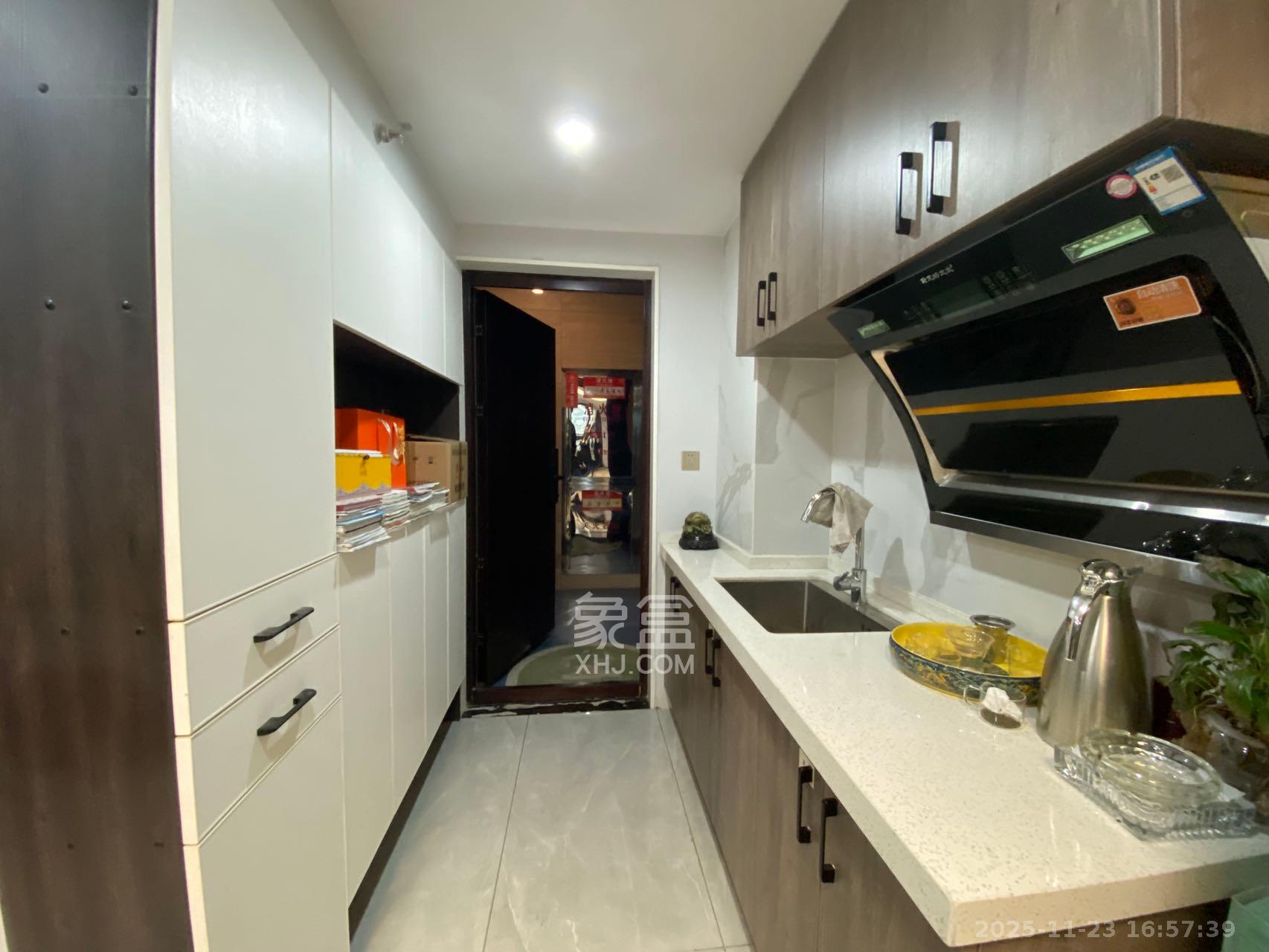 东盈商业广场(华泉城市广场) 2室2厅1卫 2800.0元/月 东盈商业广场(华泉城市广场) 2室2厅1卫 2800.0元/月室内图