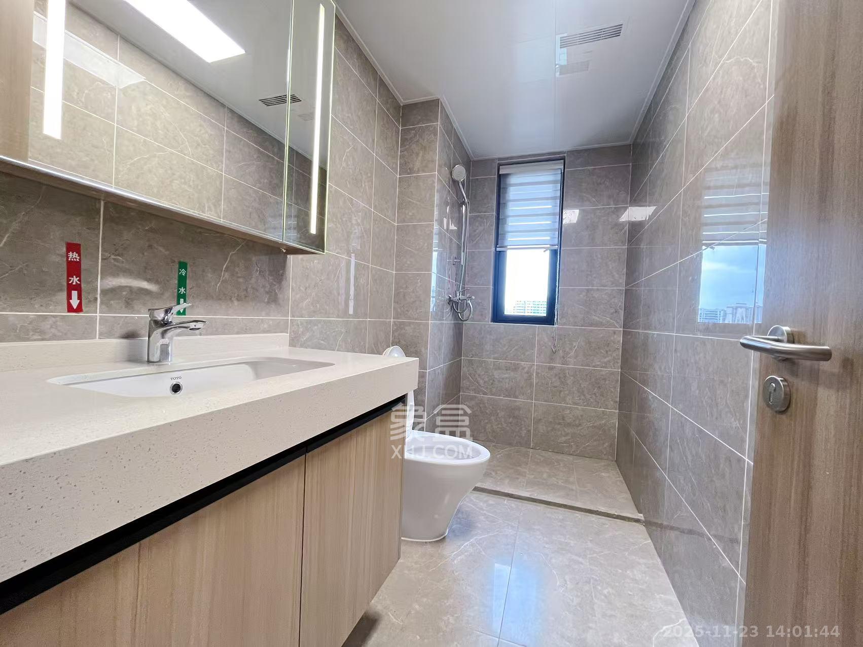 华润凯旋门二期  4室1厅2卫    4000.0元/月室内图