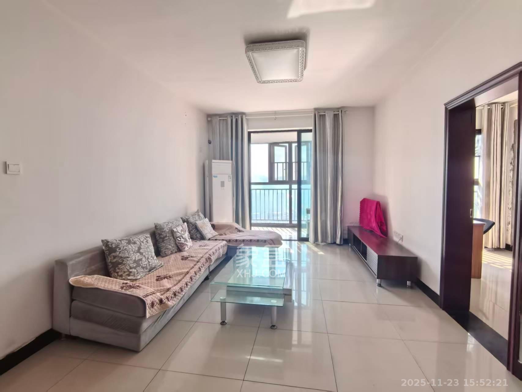 南枫时光  3室2厅1卫    2400.0元/月