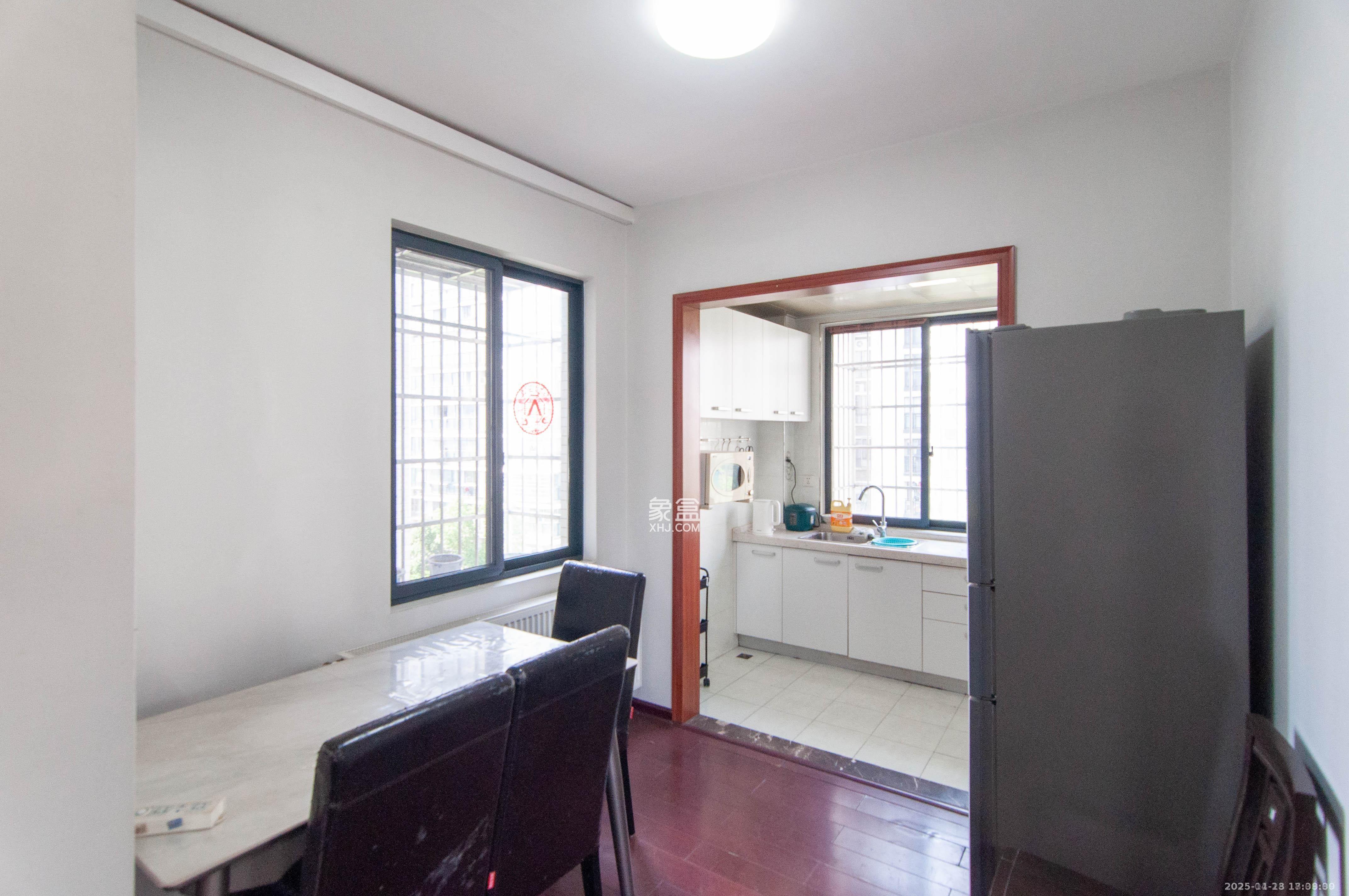 海林馨香雅苑 2室2厅1卫 2500.0元/月 海林馨香雅苑 2室2厅1卫 2500.0元/月室内图