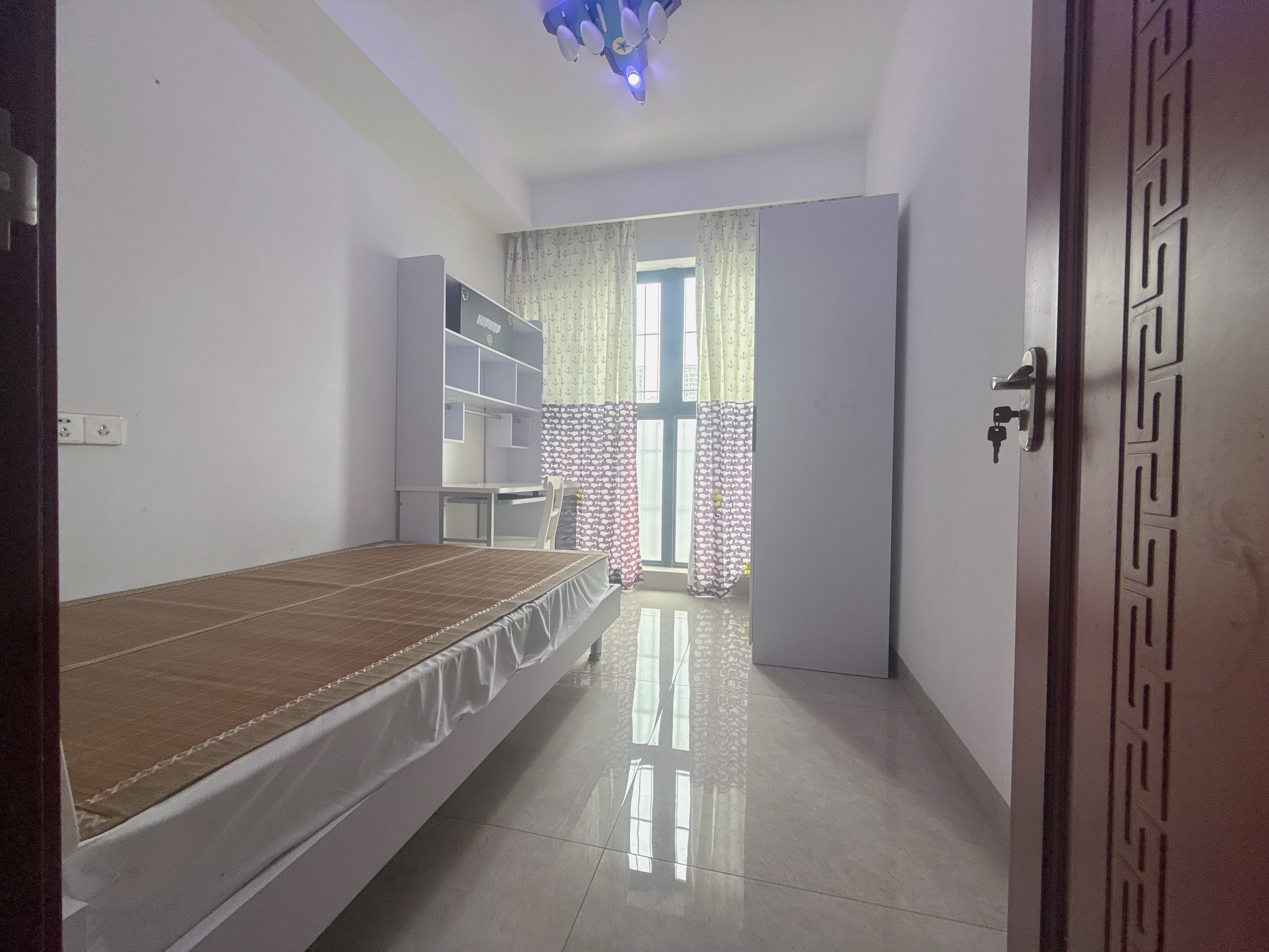 昌茂城邦  4室2厅2卫    4500.0元/月室内图