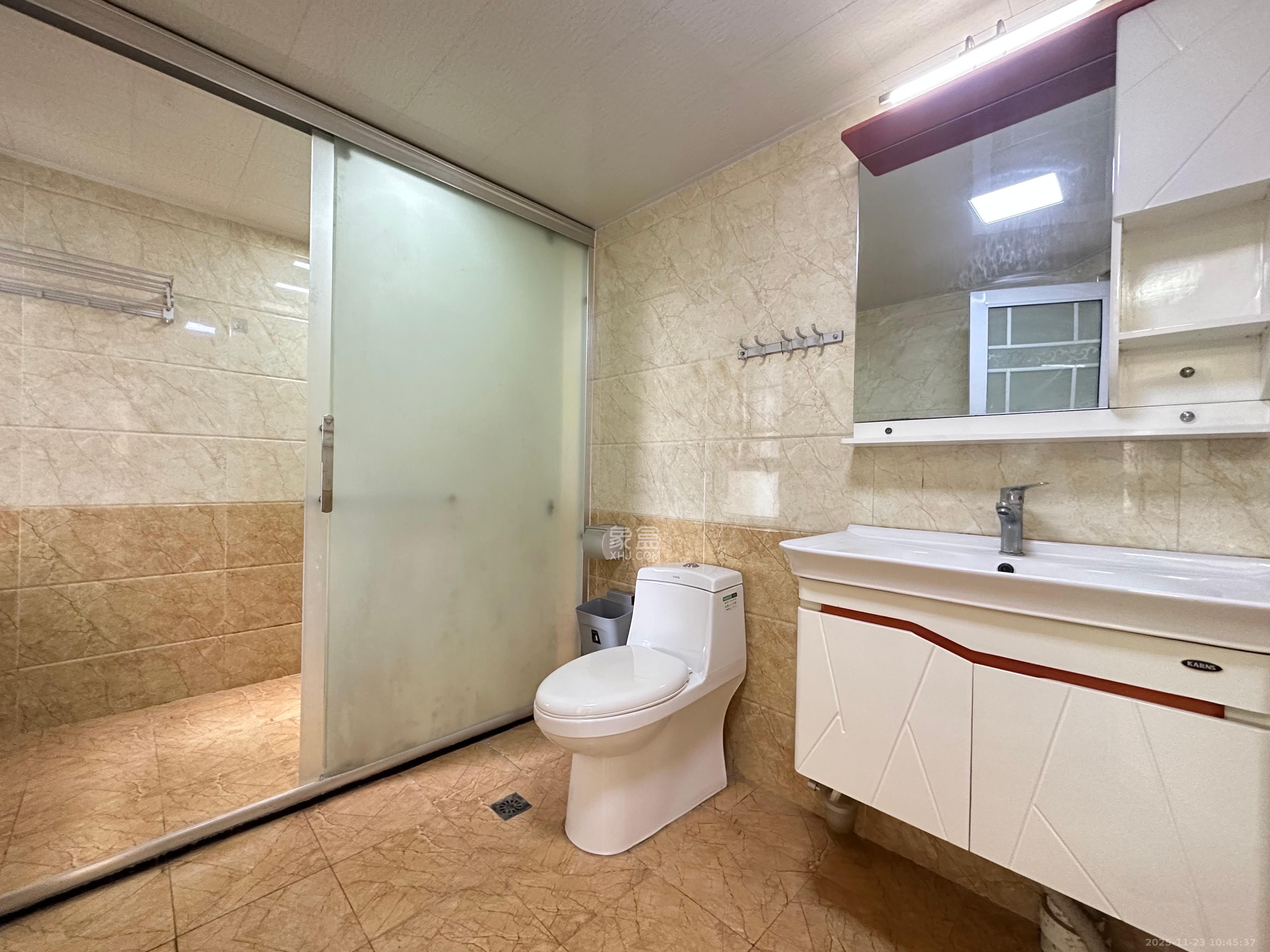 保利麓谷林语F区  4室2厅2卫    3900.0元/月室内图