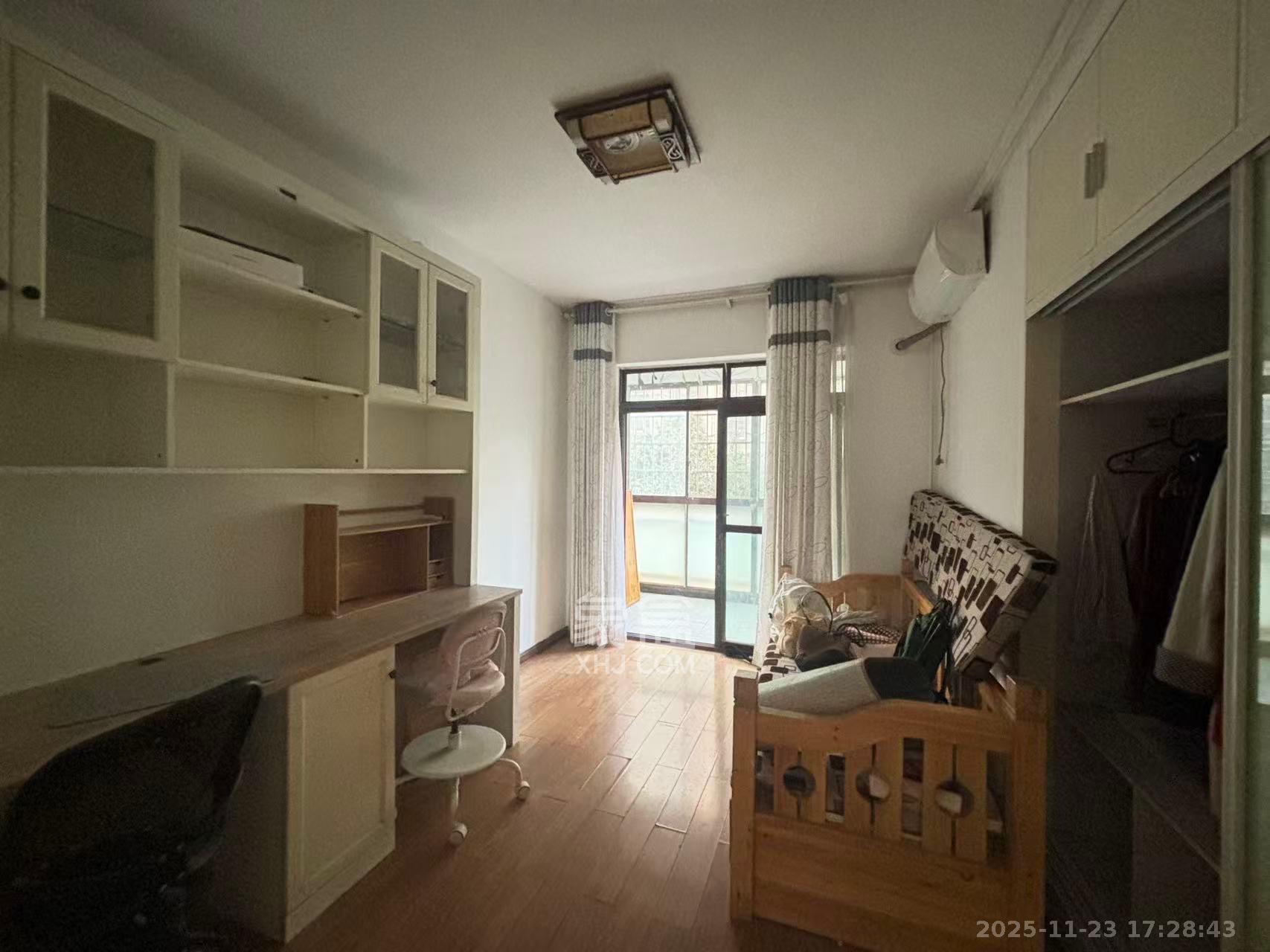 鑫天山水洲城 3室2厅2卫 2300.0元/月 鑫天山水洲城 3室2厅2卫 2300.0元/月室内图