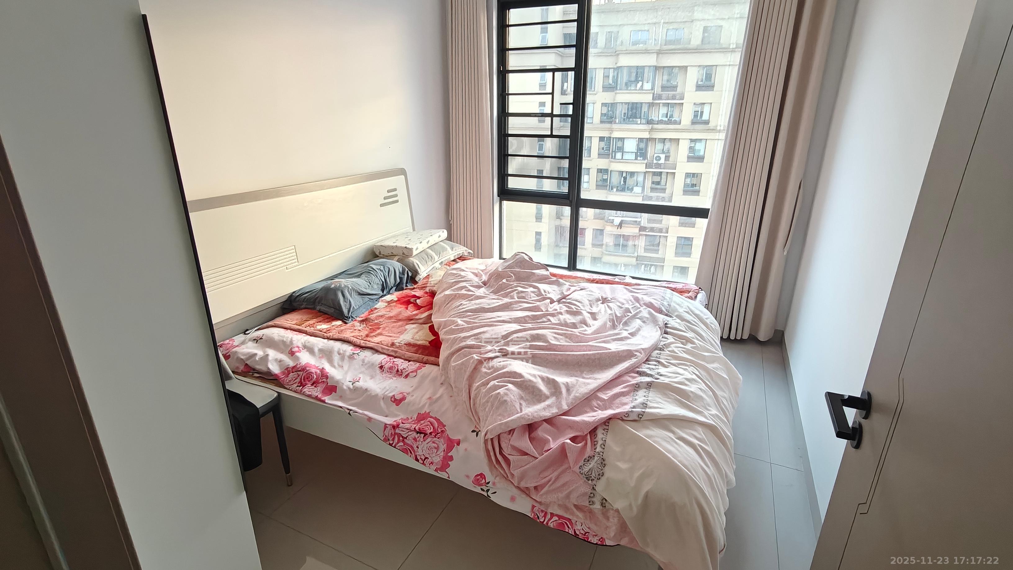 莲馨苑 3室1厅1卫 2700.0元/月 莲馨苑 3室1厅1卫 2700.0元/月室内图