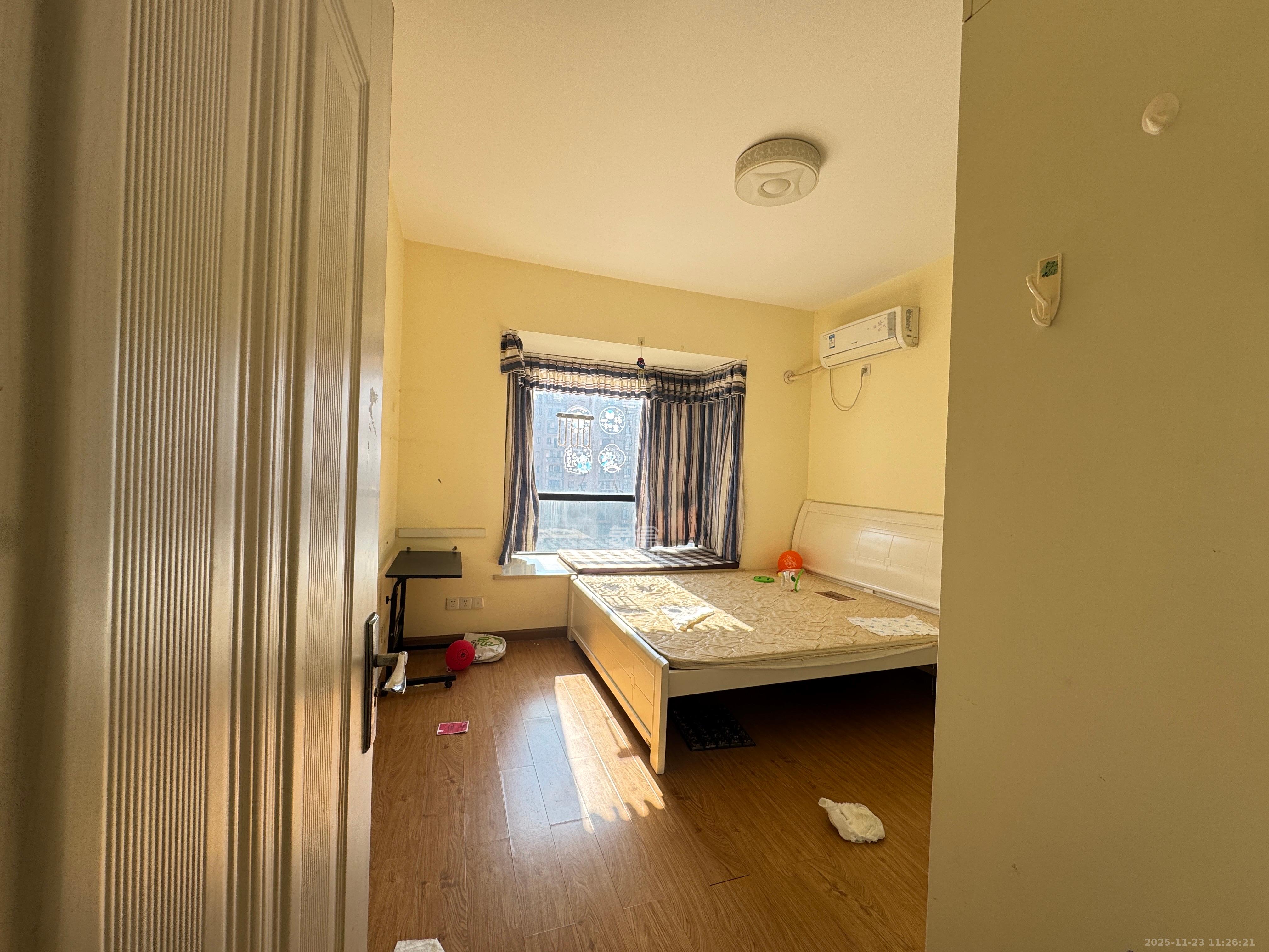 麓谷明珠 2室2厅1卫 2100.0元/月 麓谷明珠 2室2厅1卫 2100.0元/月室内图