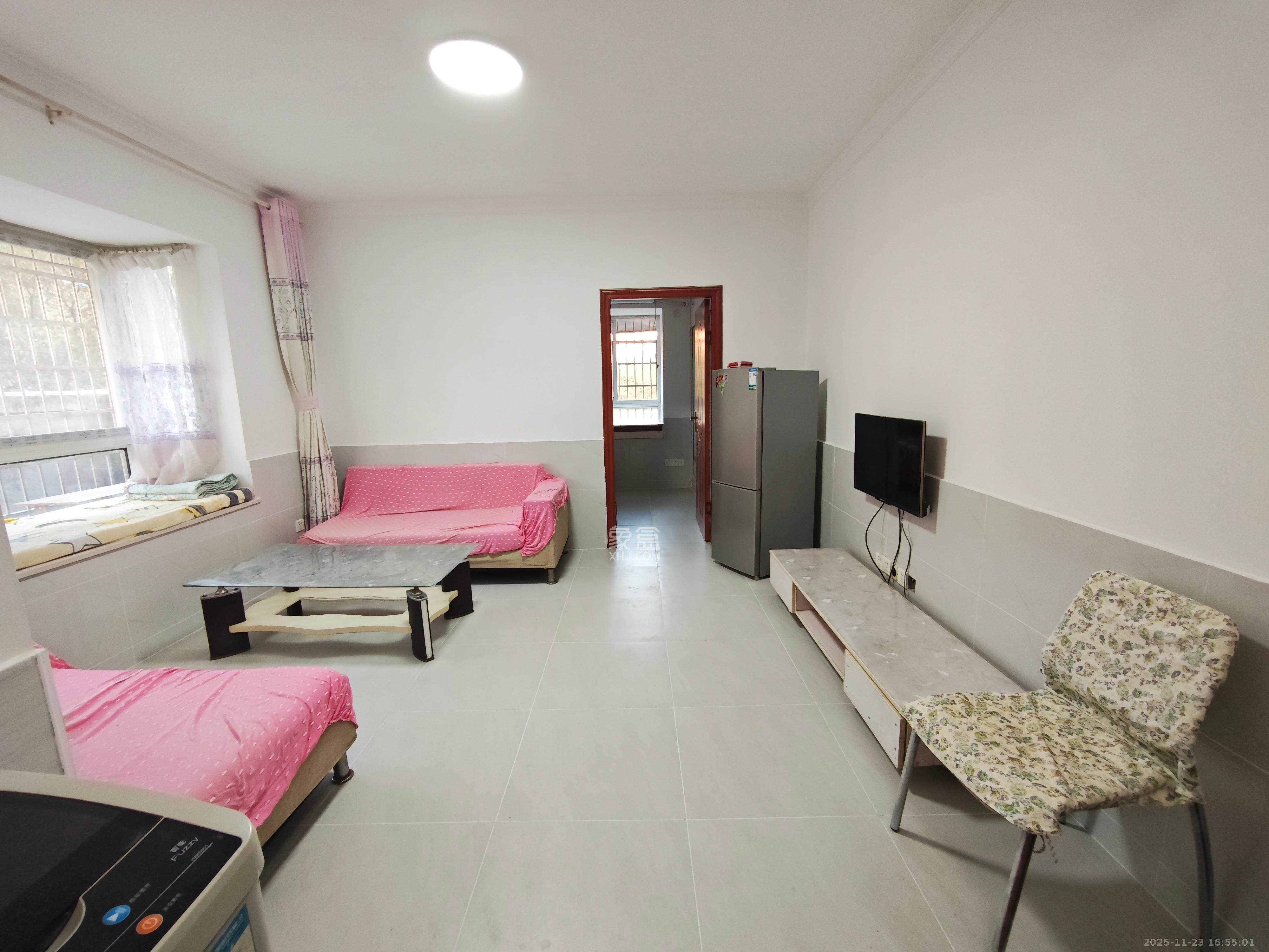 金石蓉园 1室1厅1卫 1200.0元/月 金石蓉园 1室1厅1卫 1200.0元/月室内图