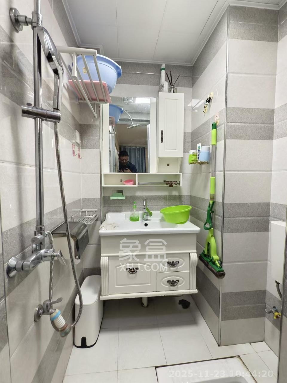 爵士湘 1室1厅1卫 900.0元/月 爵士湘 1室1厅1卫 900.0元/月室内图