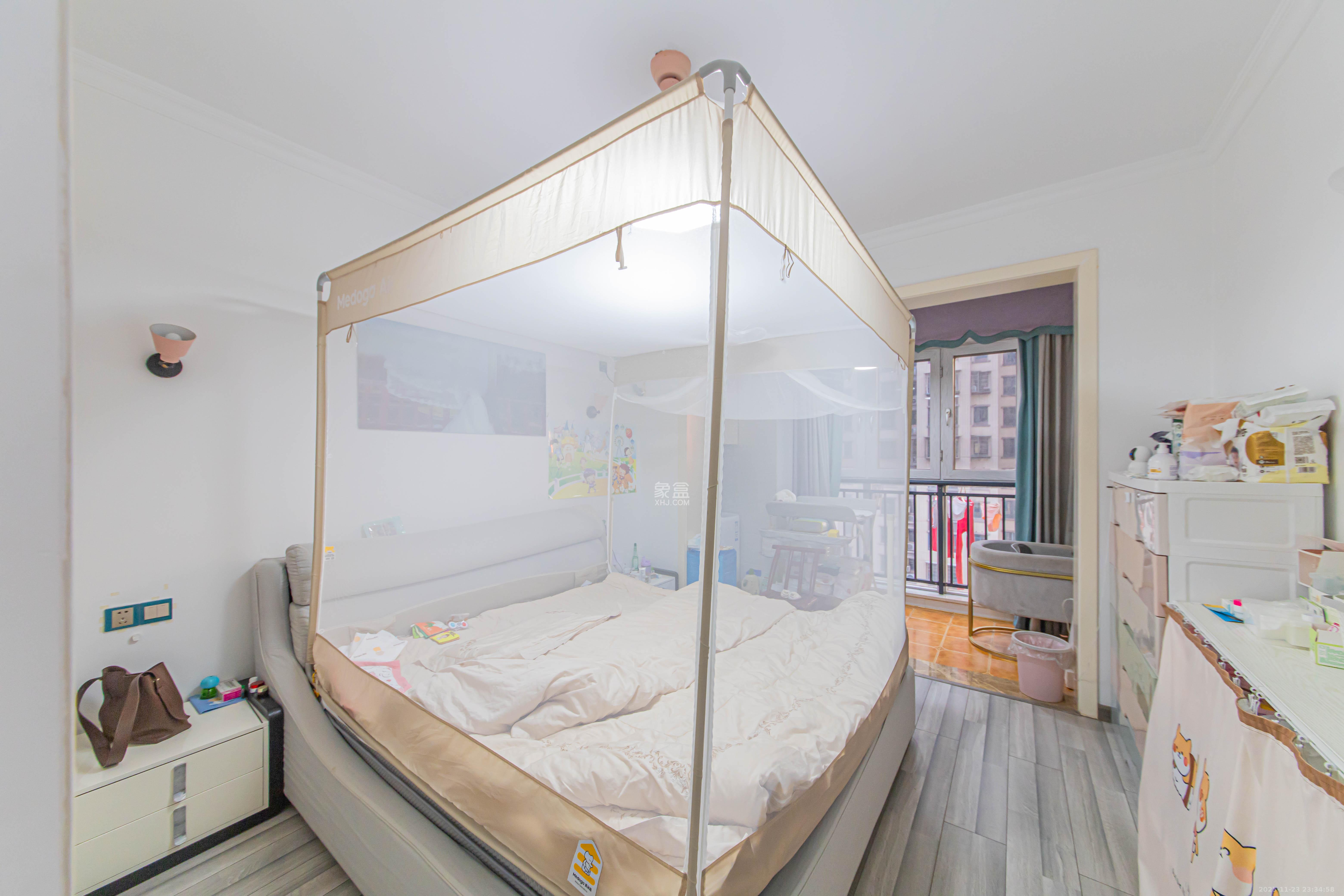 香芙嘉园（广铁湘府嘉园）  3室2厅1卫    103.0万卧室