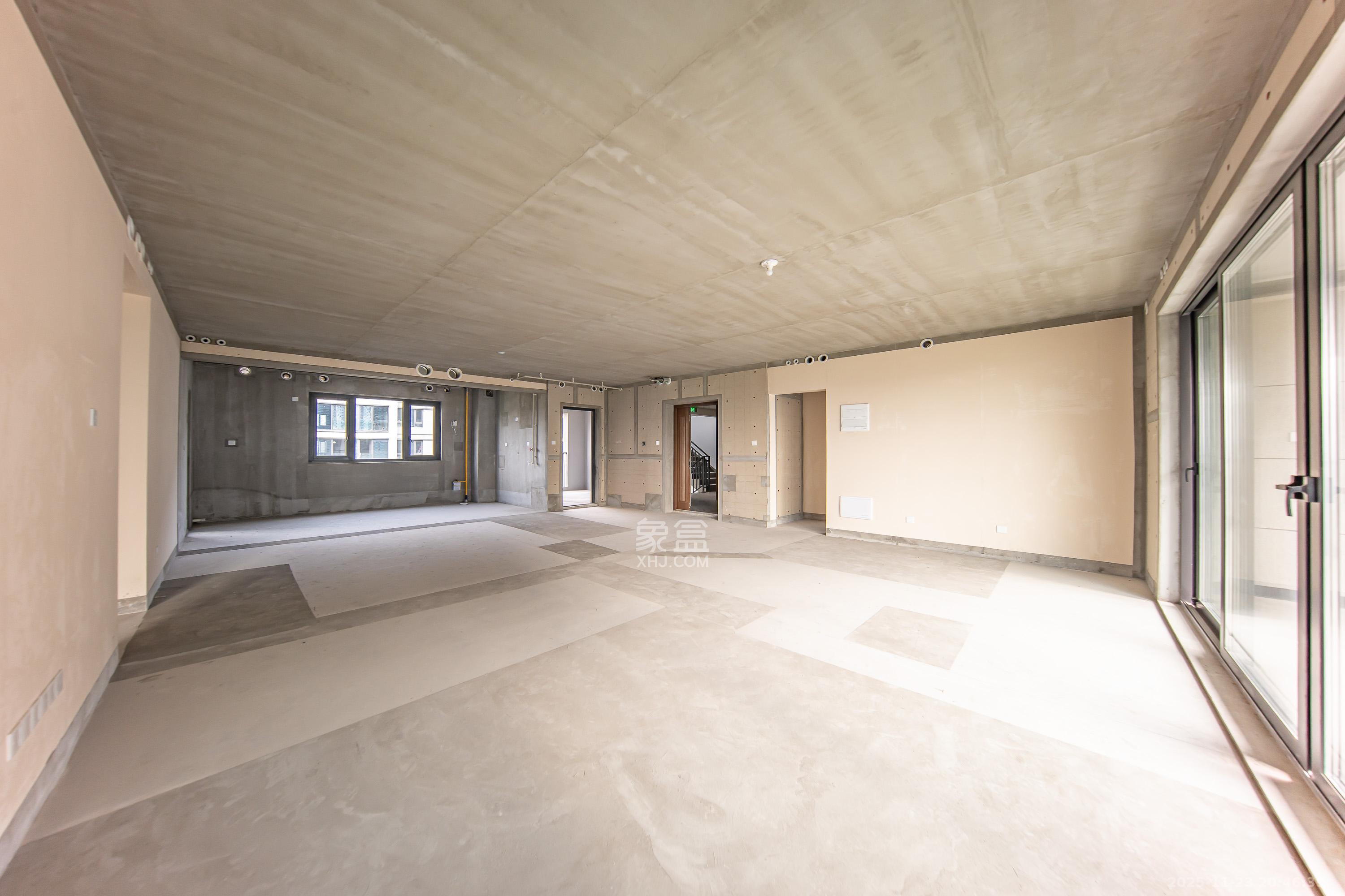 华润置地洋湖天序  4室2厅2卫    335.0万