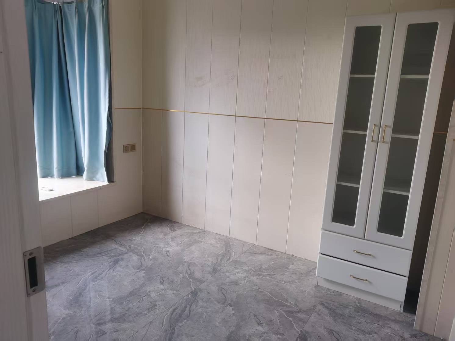 昌茂城邦  2室2厅1卫    2400.0元/月室内图