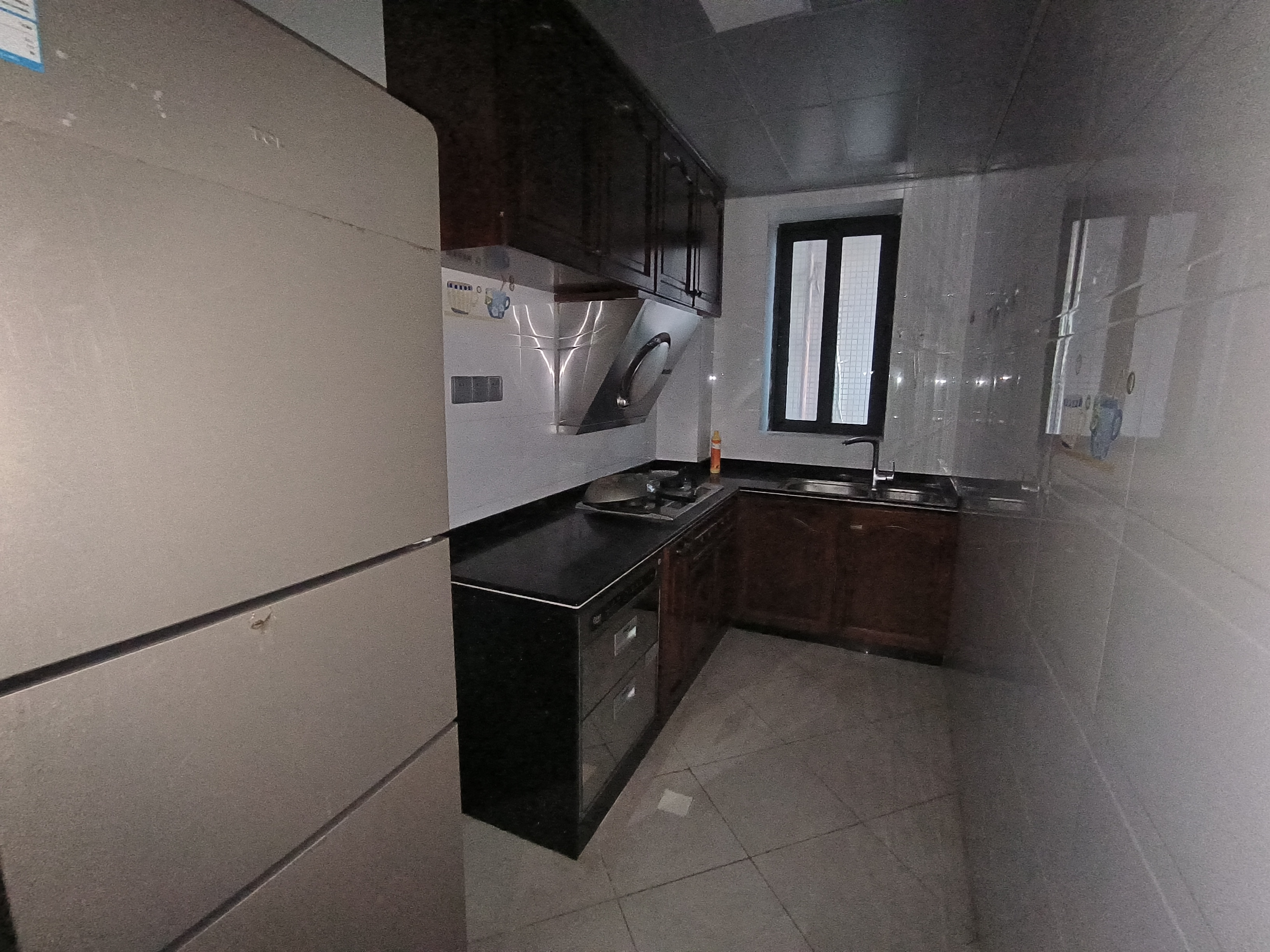 宝华海景 3室2厅2卫 4500.0元/月 宝华海景 3室2厅2卫 4500.0元/月室内图