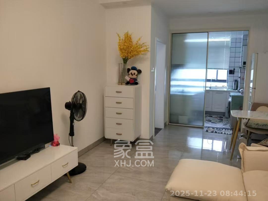 江南华府 1室1厅1卫 2100.0元/月 江南华府 1室1厅1卫 2100.0元/月室内图