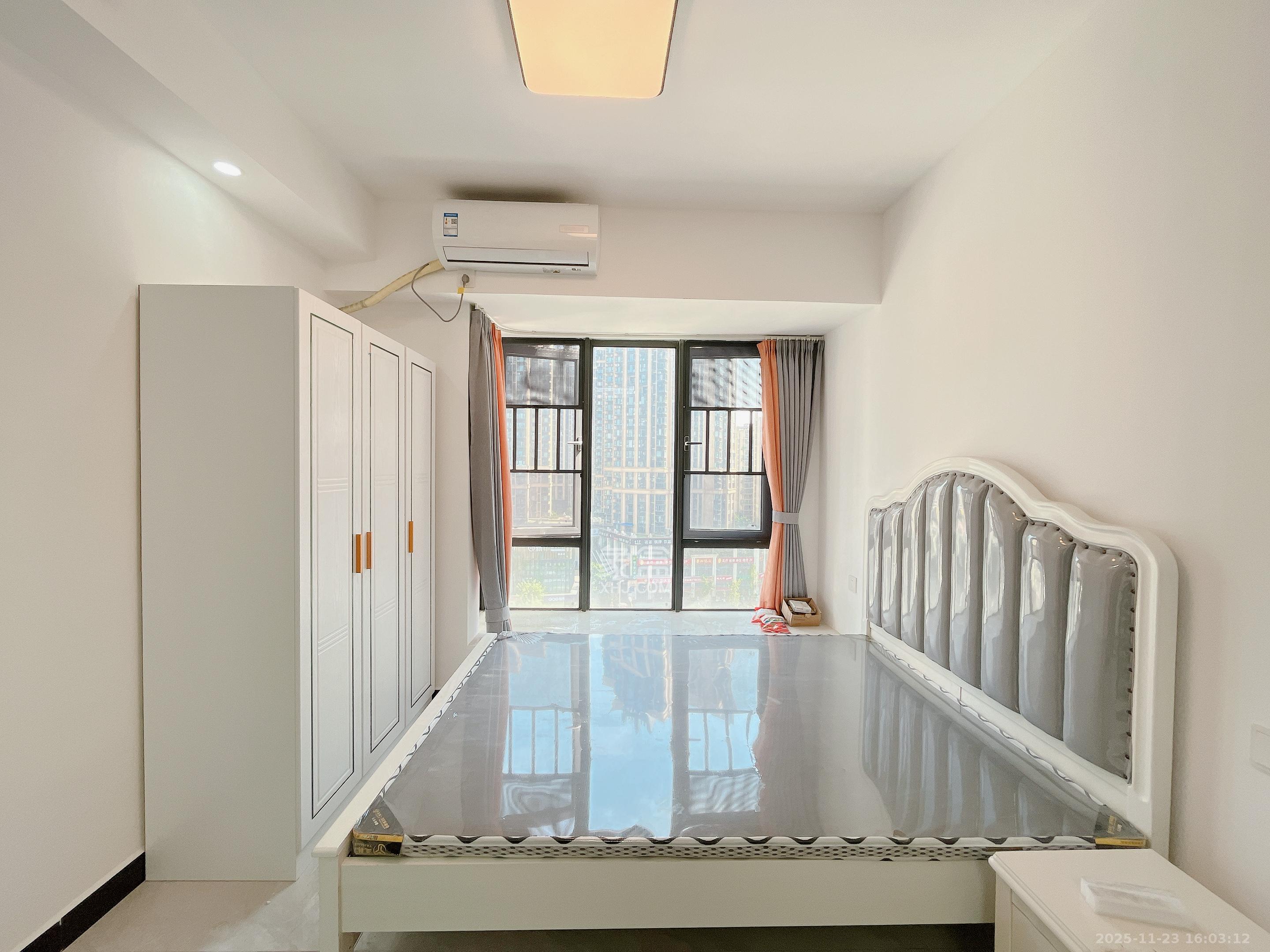 天健城  1室1厅1卫    2200.0元/月室内图