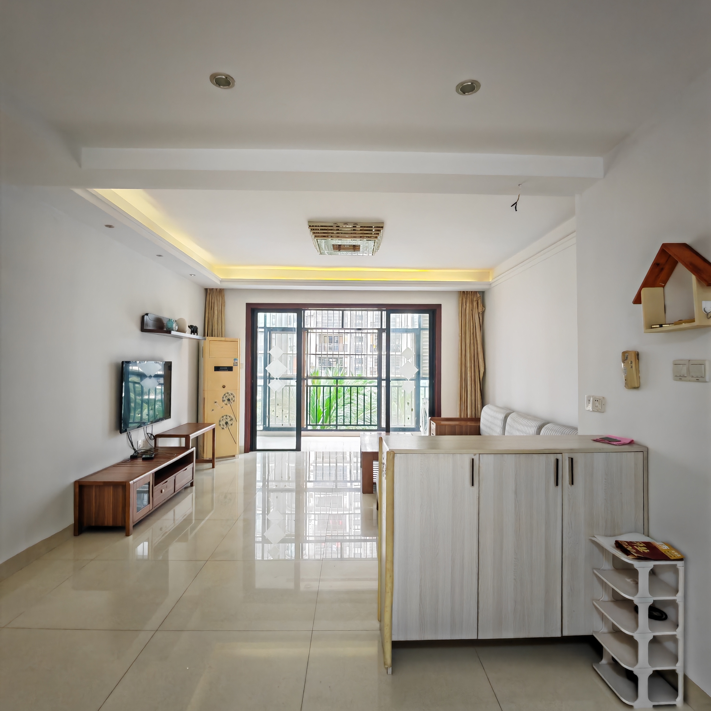 学苑公馆 3室2厅2卫 160.0万 学苑公馆 3室2厅2卫 160.0万客厅