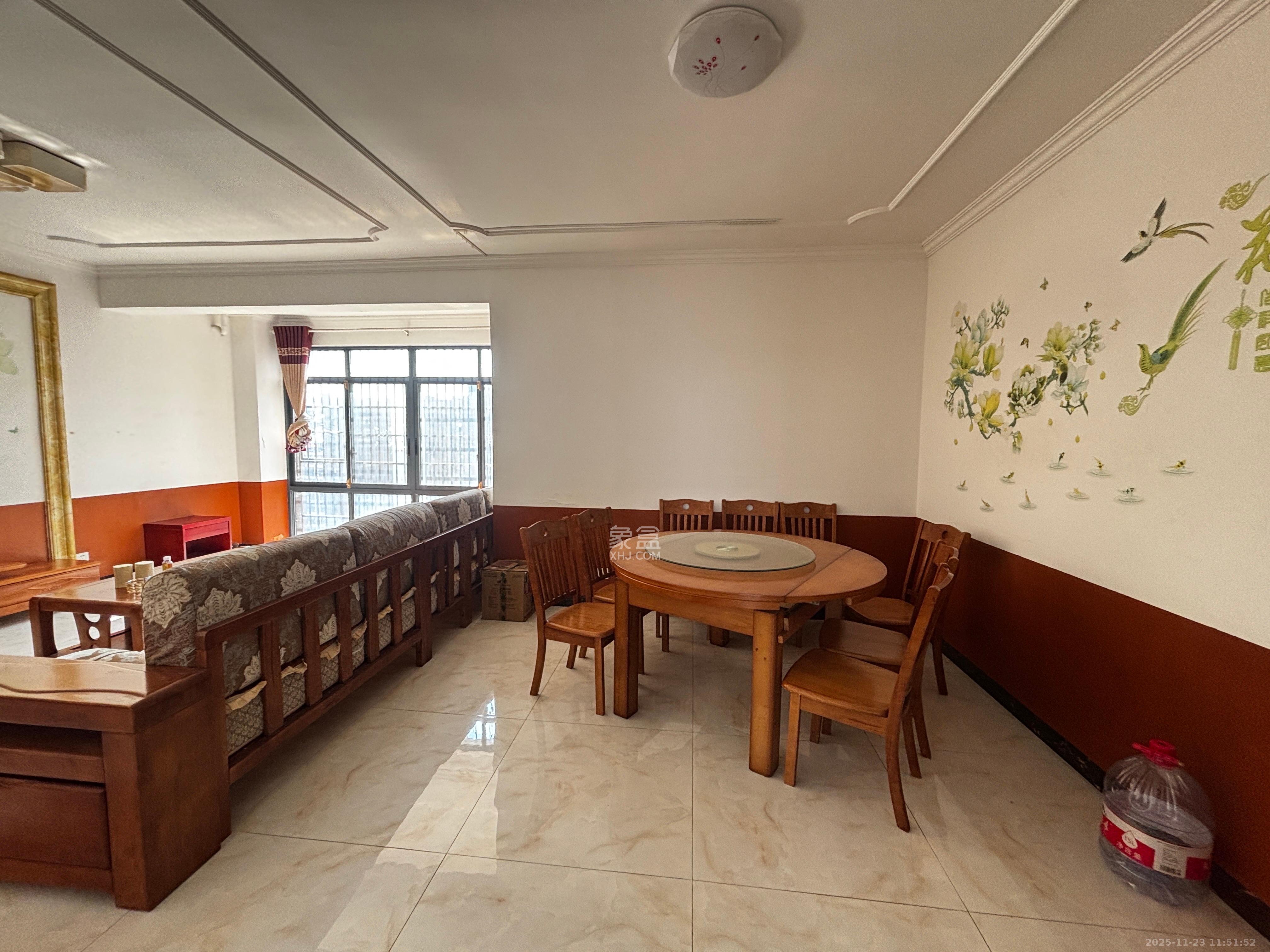 中欣楚天雅郡  3室2厅2卫    1800.0元/月室内图