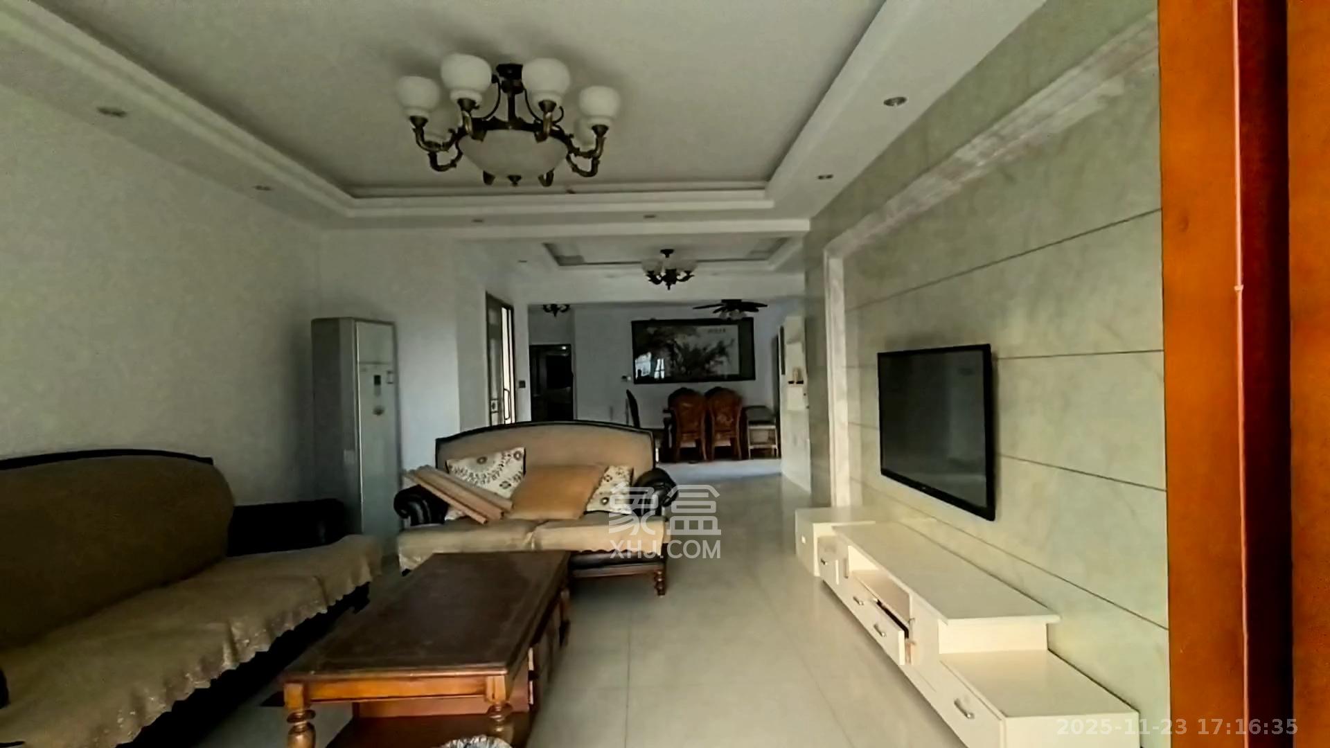 辉煌国际城一期 3室2厅2卫 2800.0元/月 辉煌国际城一期 3室2厅2卫 2800.0元/月室内图